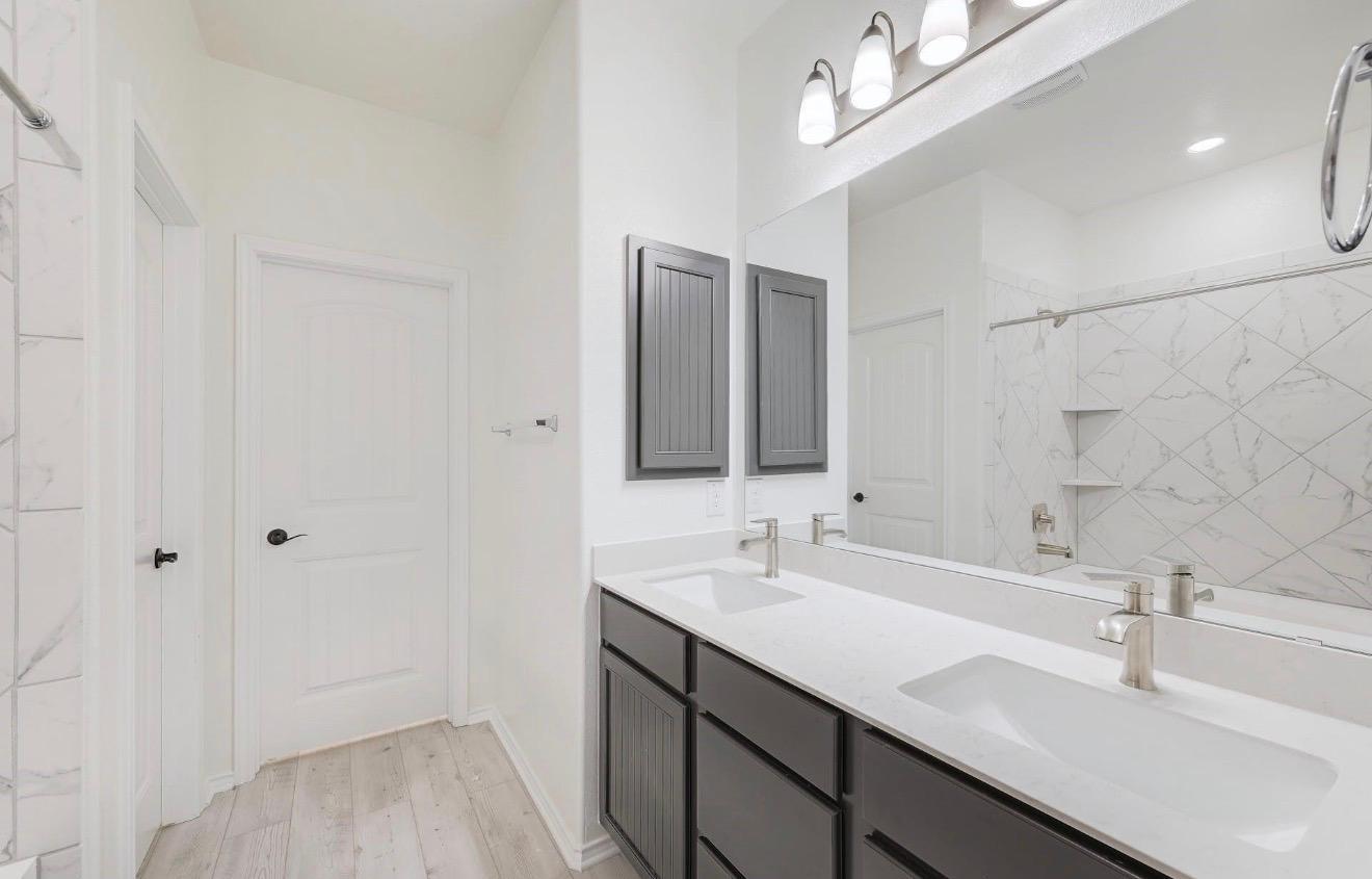 13213 Nancy Reagan ST