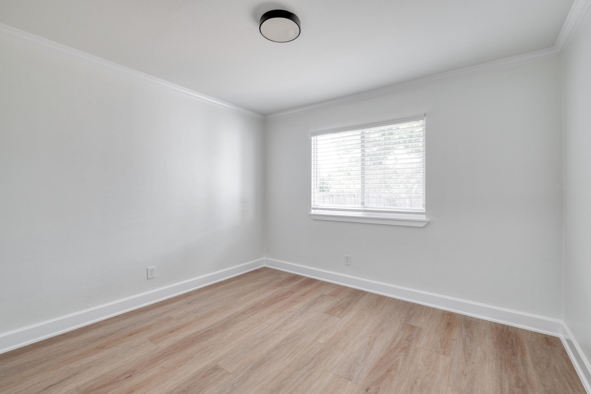 3213 Western DR