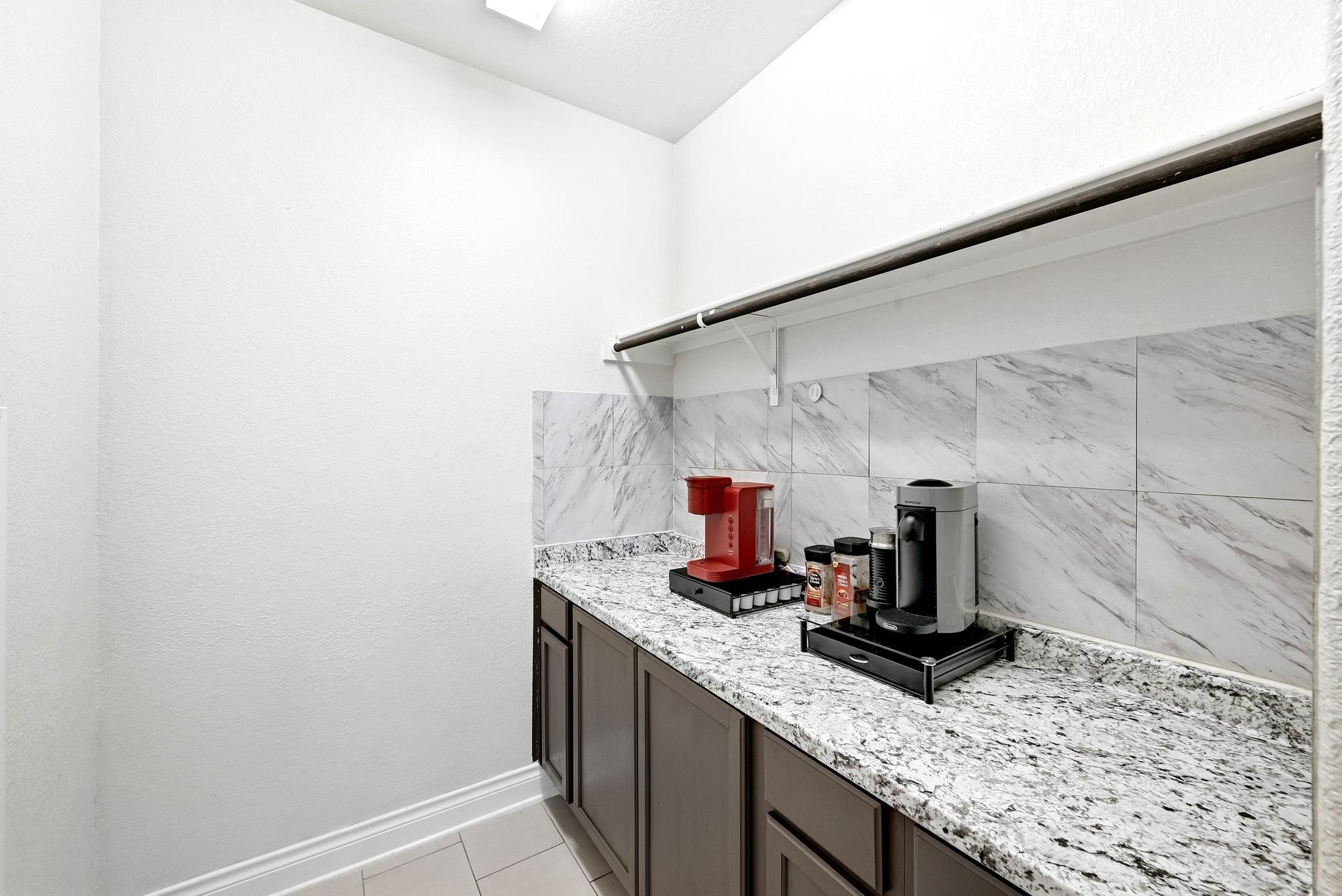 20324 Clare Island BND