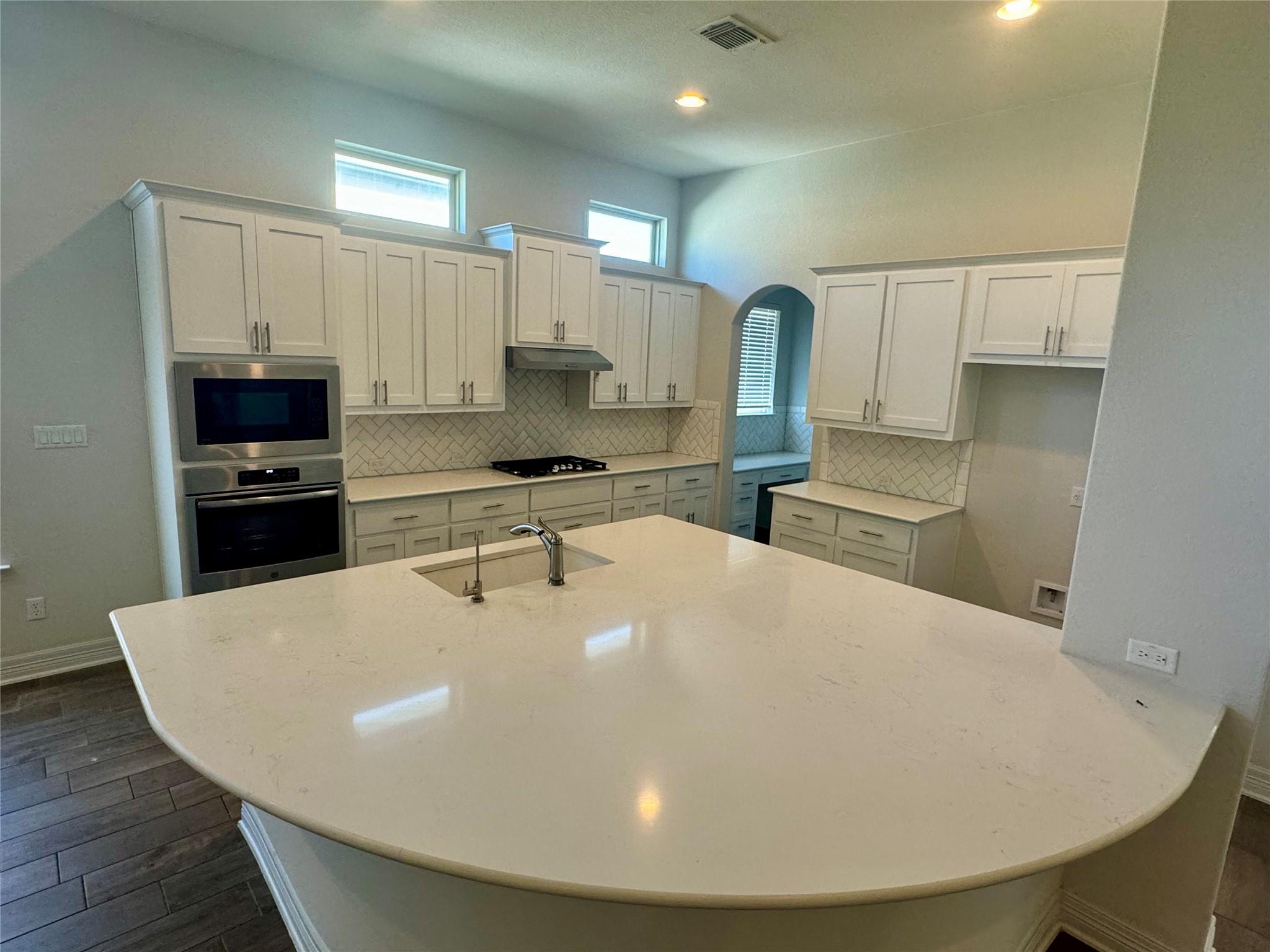 124 Woodway BND