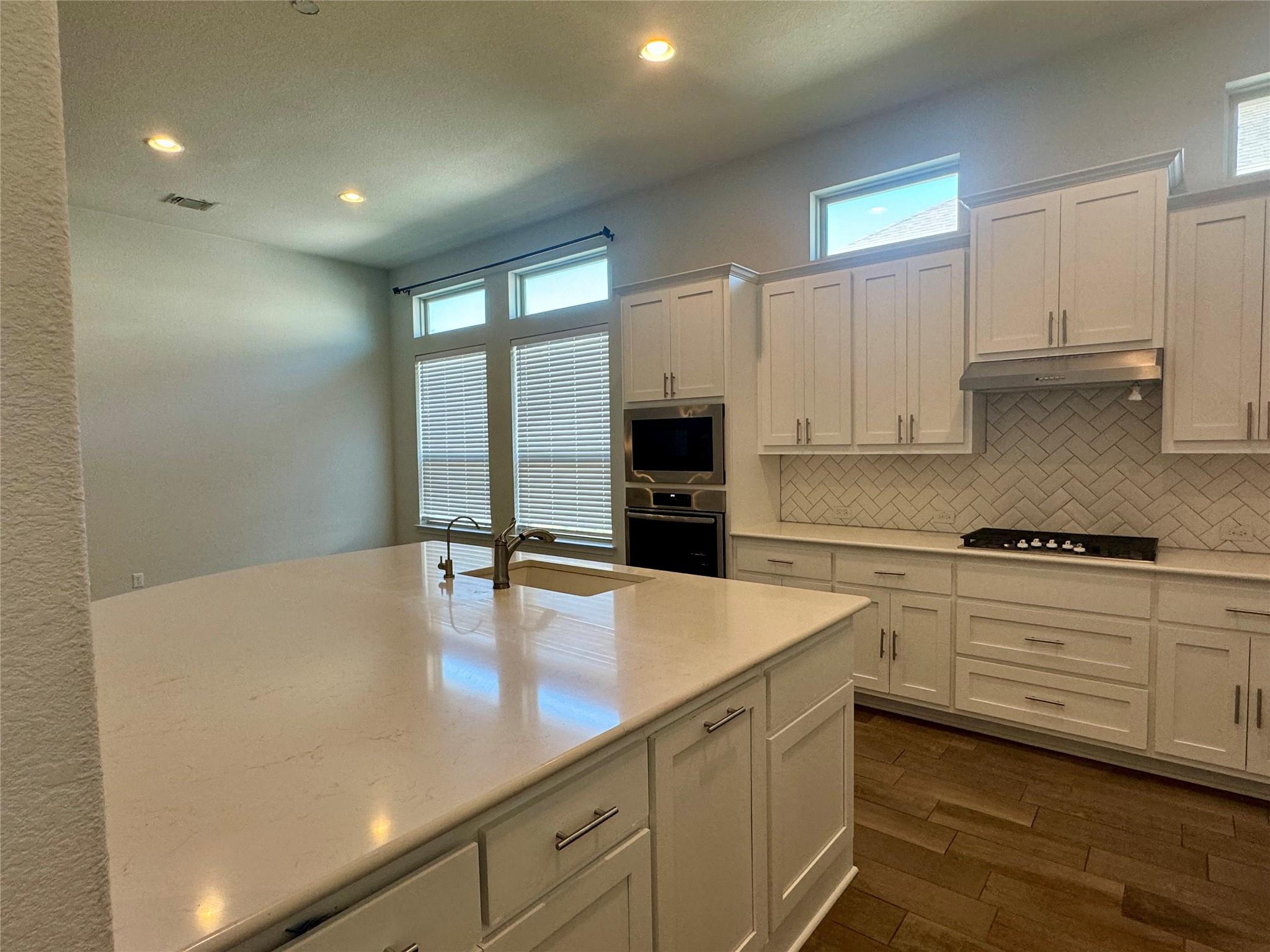 124 Woodway BND