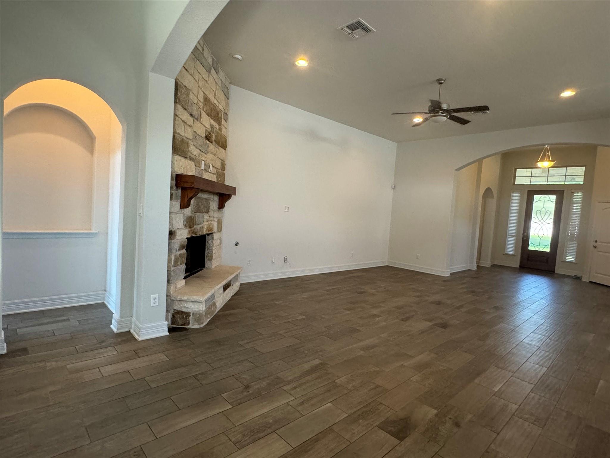 124 Woodway BND