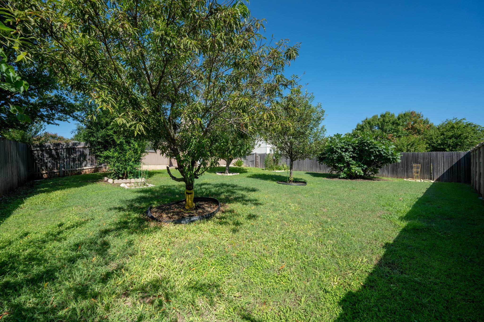 600 Sparkling Brook LN