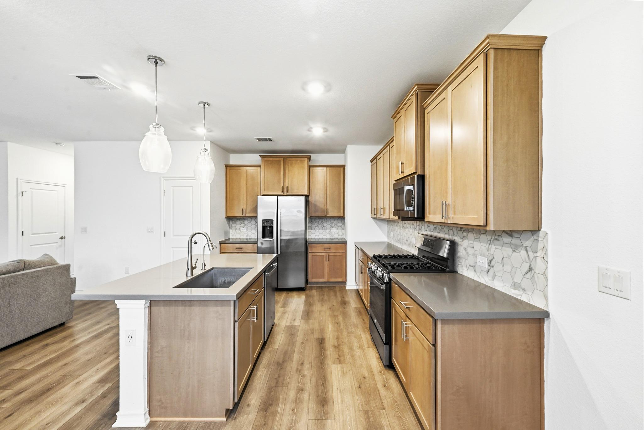 2907 Tavern DR