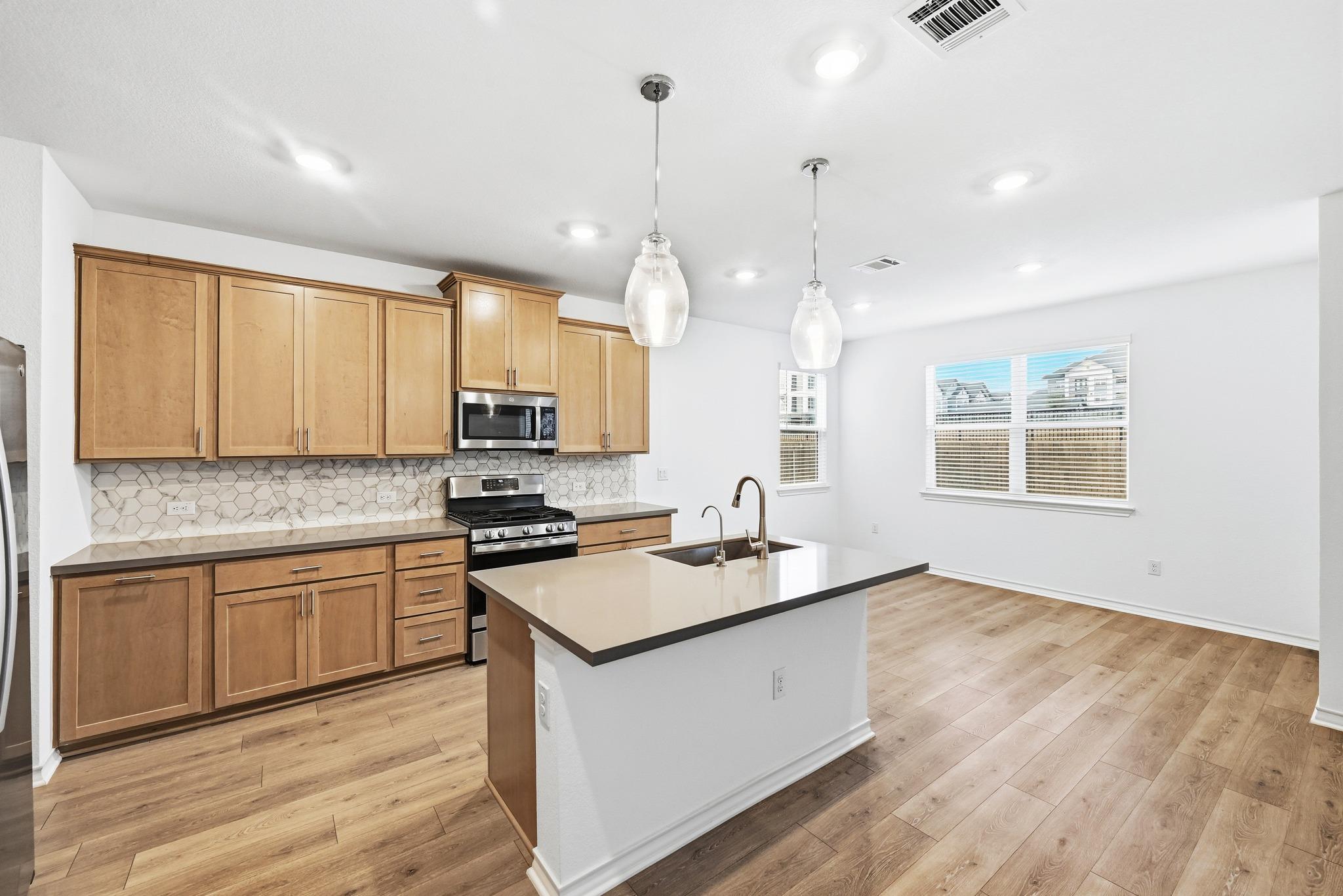 2907 Tavern DR