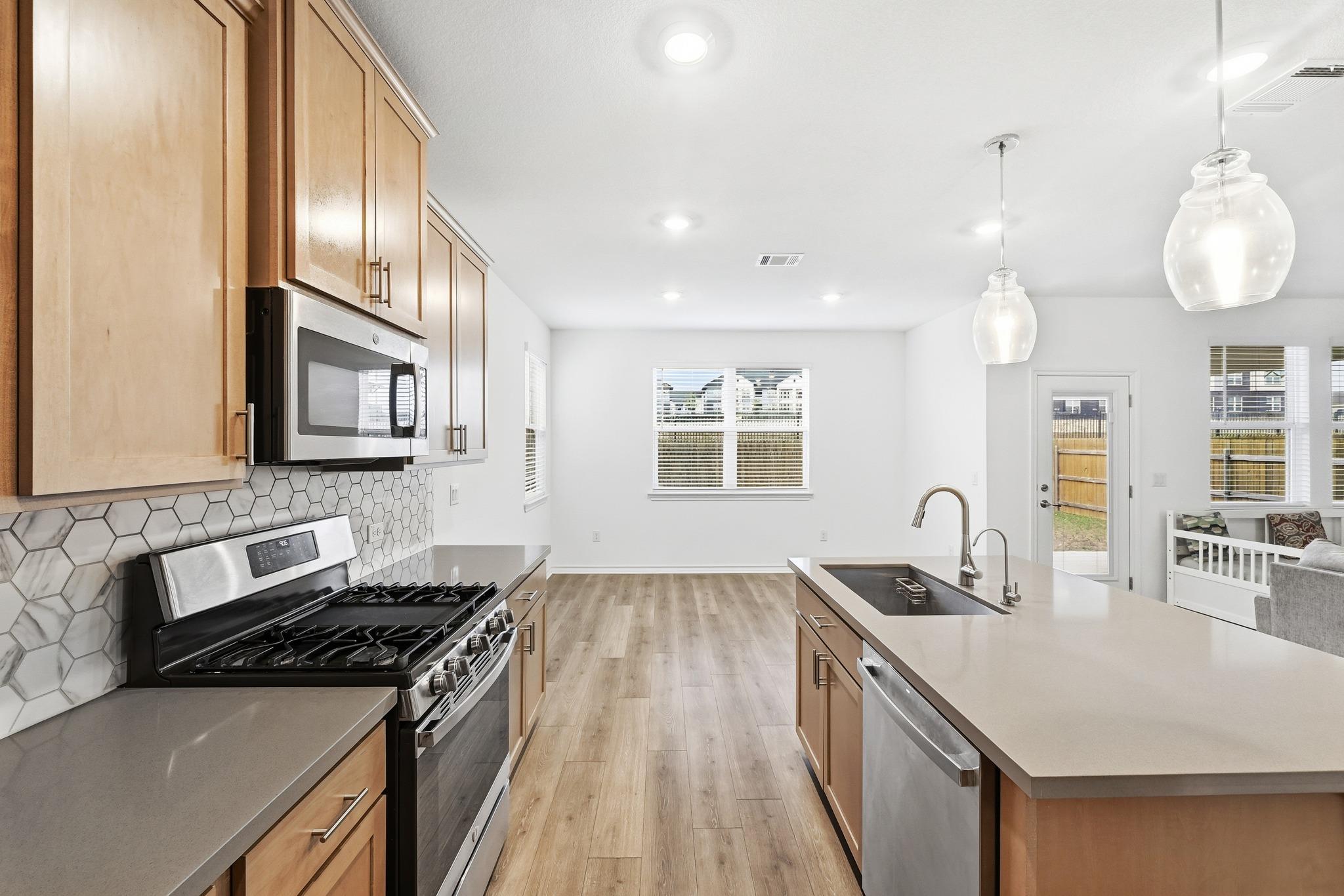 2907 Tavern DR