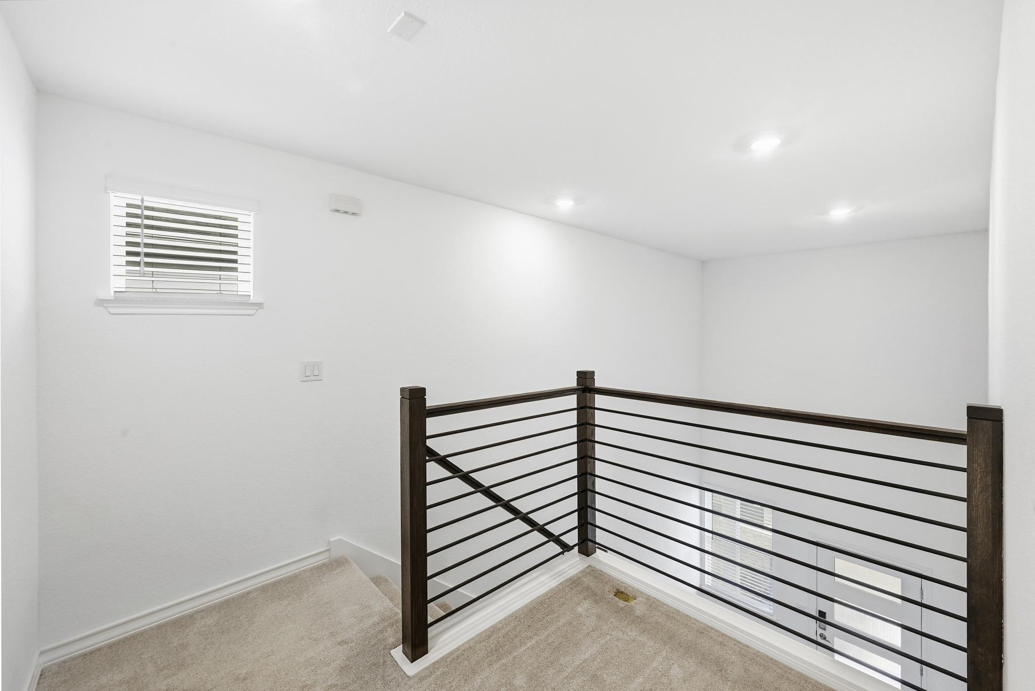 2907 Tavern DR