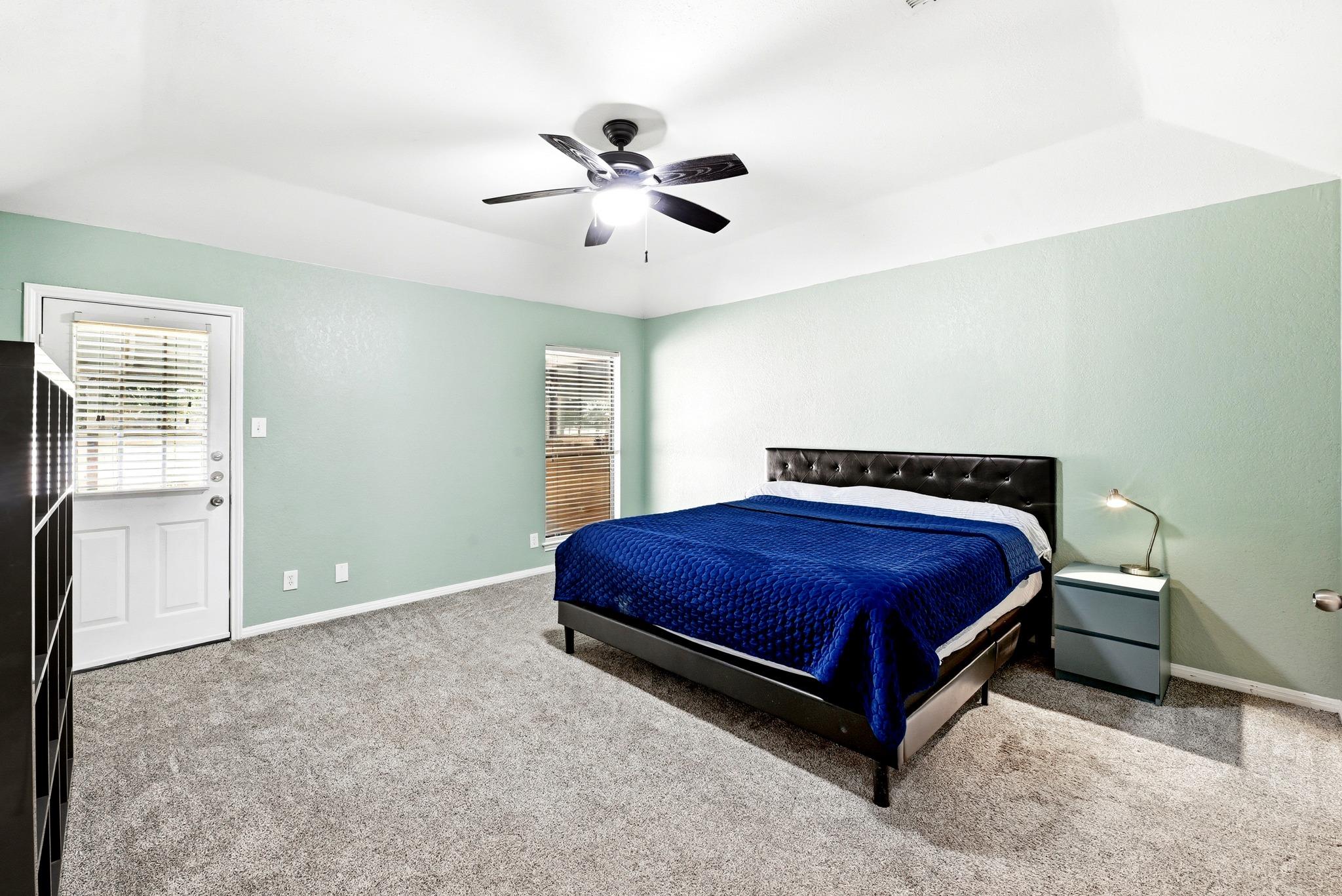 101 Redwood LN