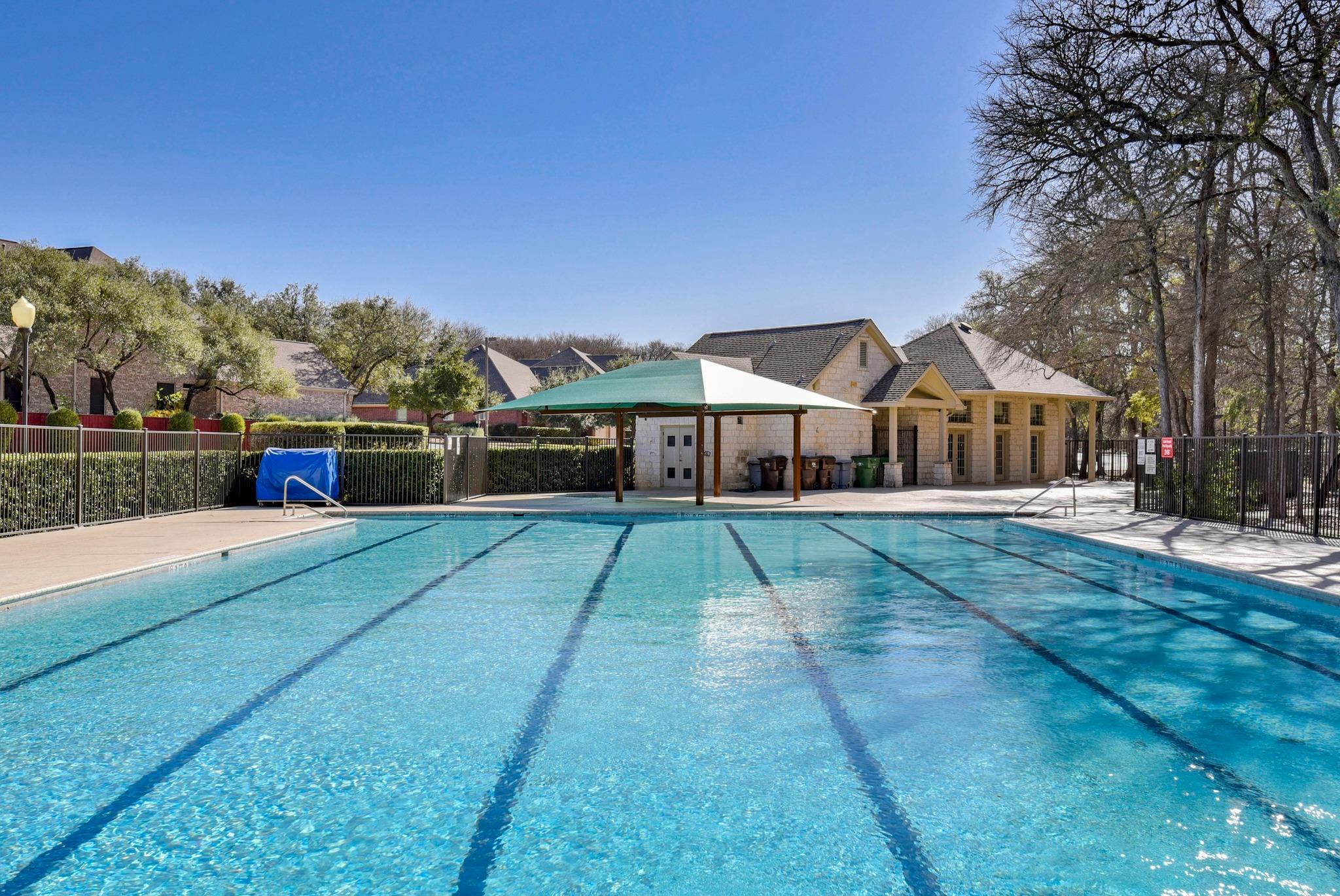 2129 Clear Lake PL