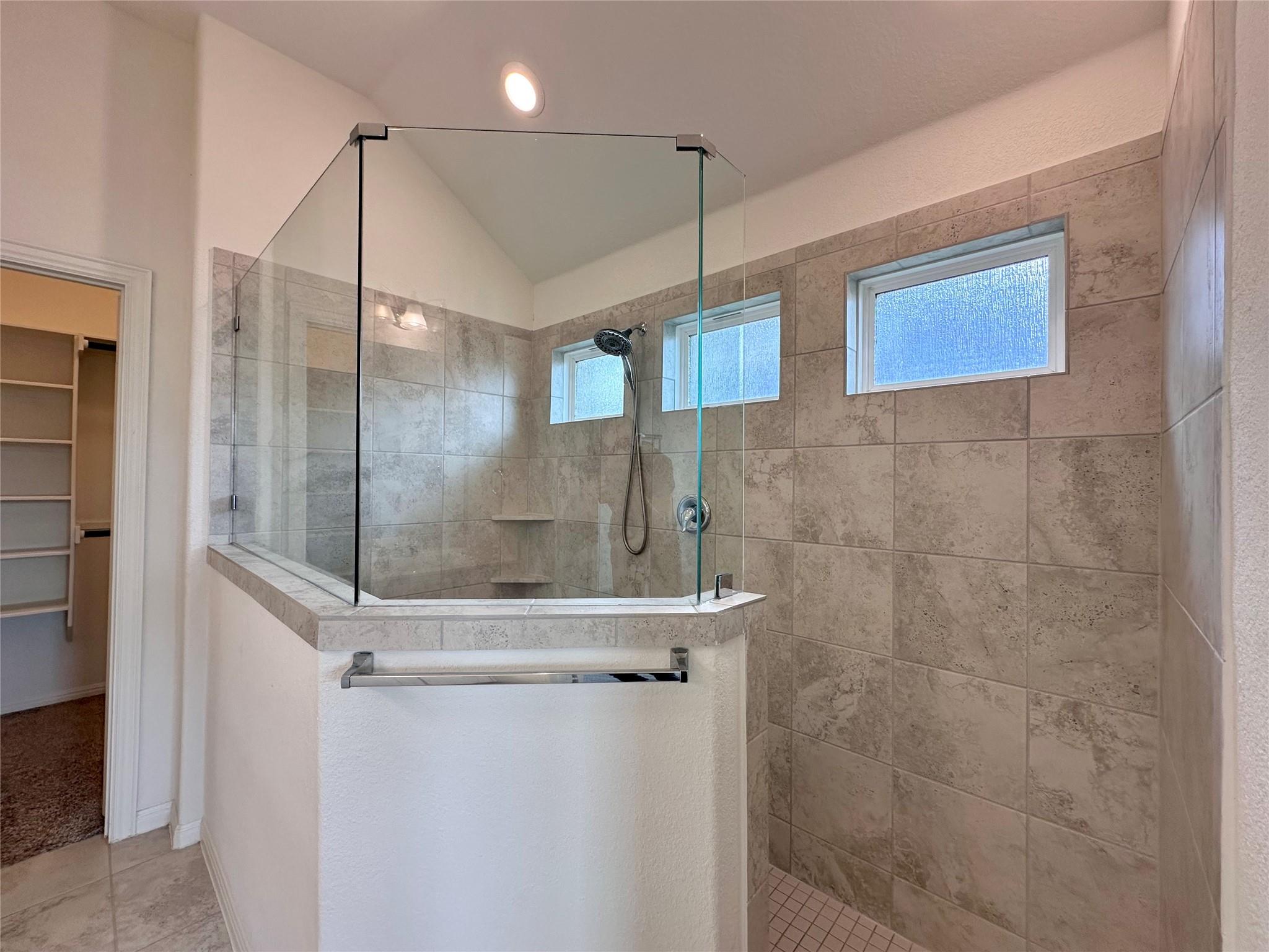 112 Krupp Ave