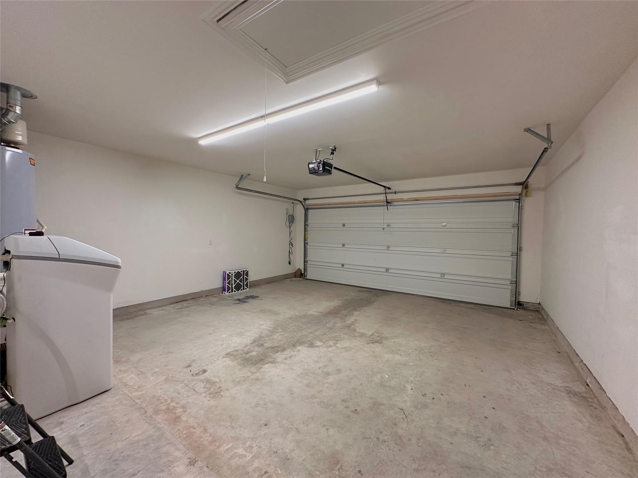 112 Krupp Ave