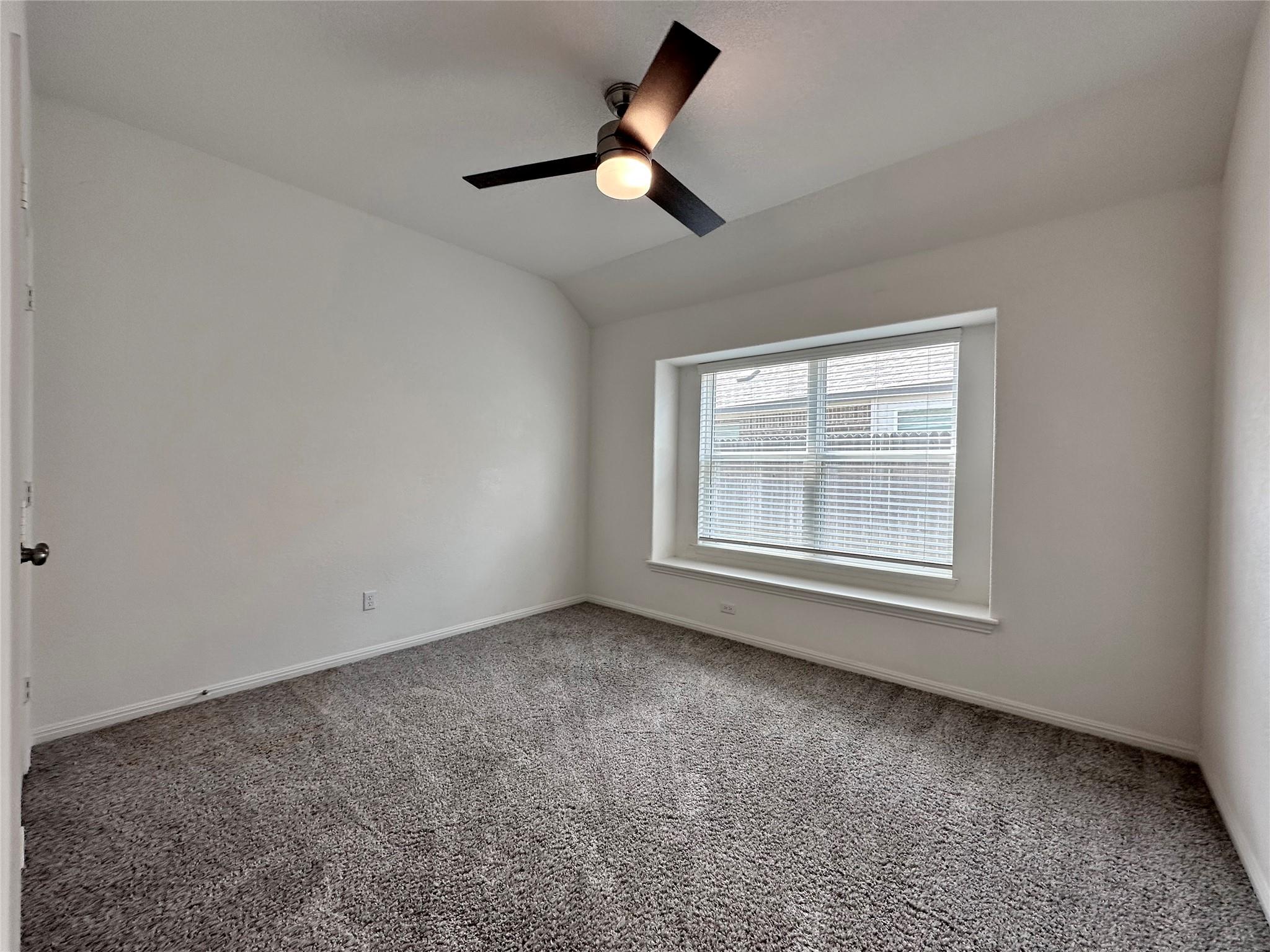 112 Krupp Ave