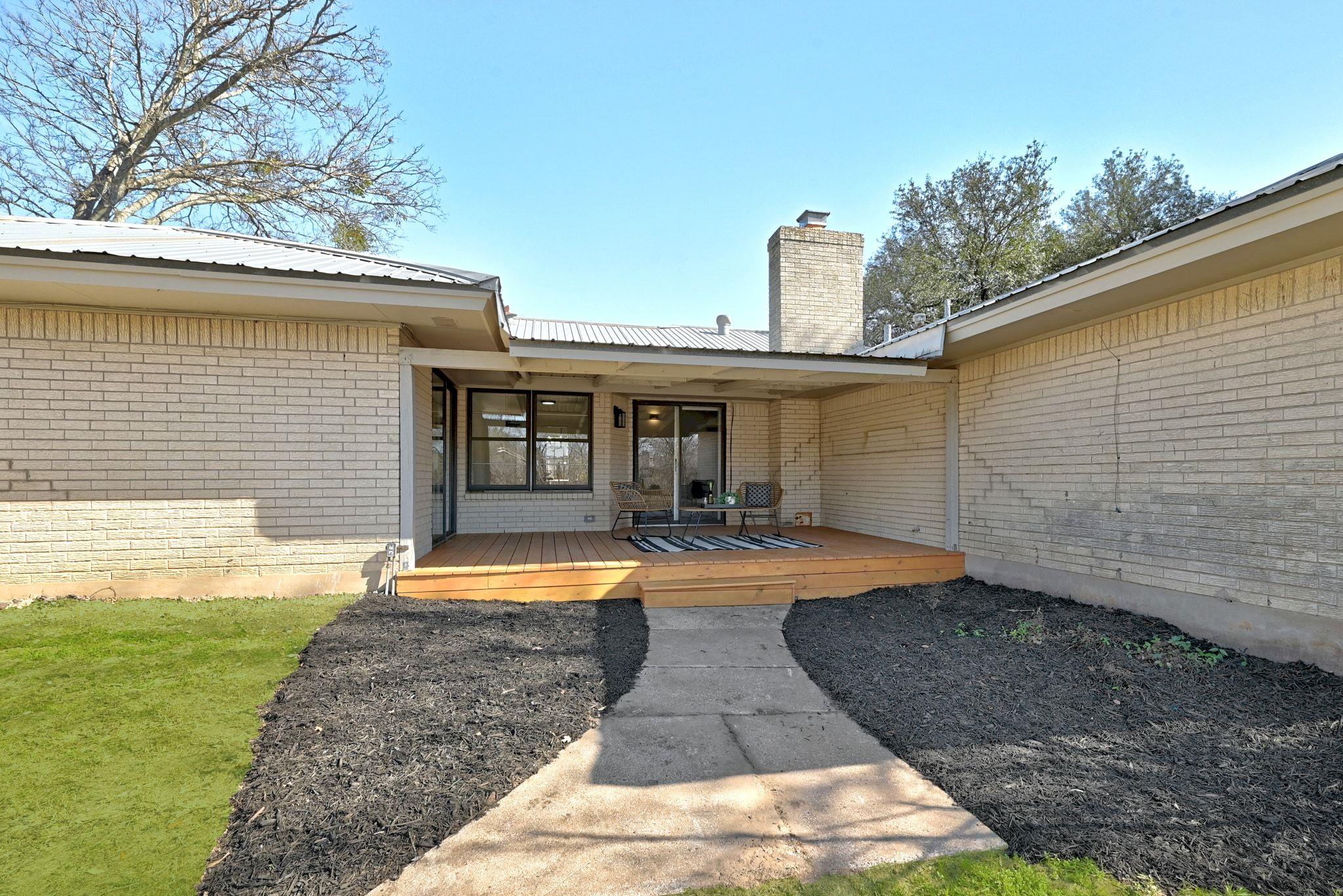 5604 Chadwyck DR