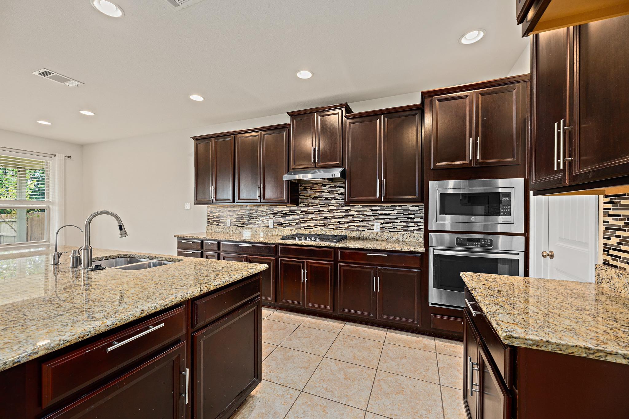 18412 Wind Valley WAY