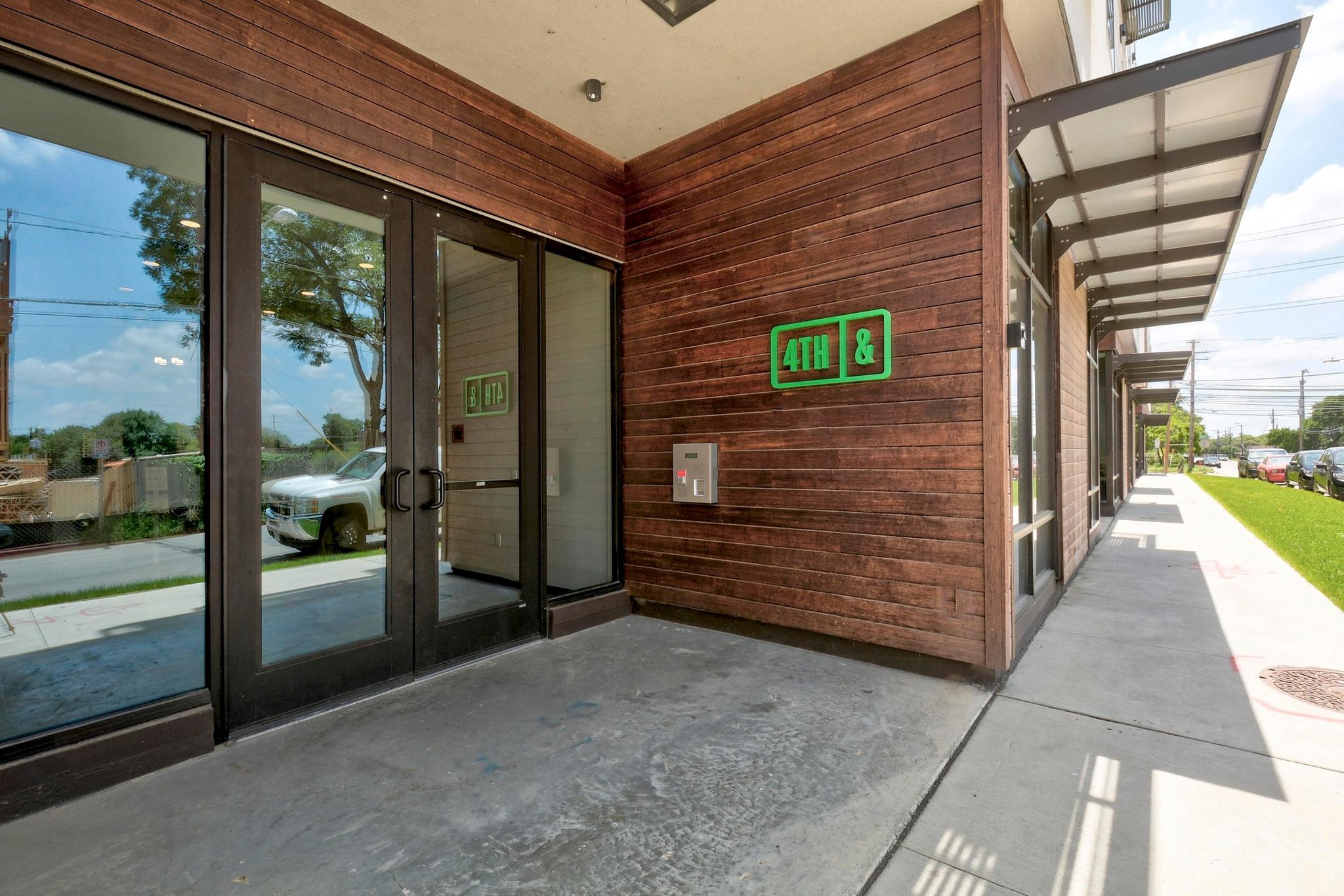 1800 E 4th ST # 335