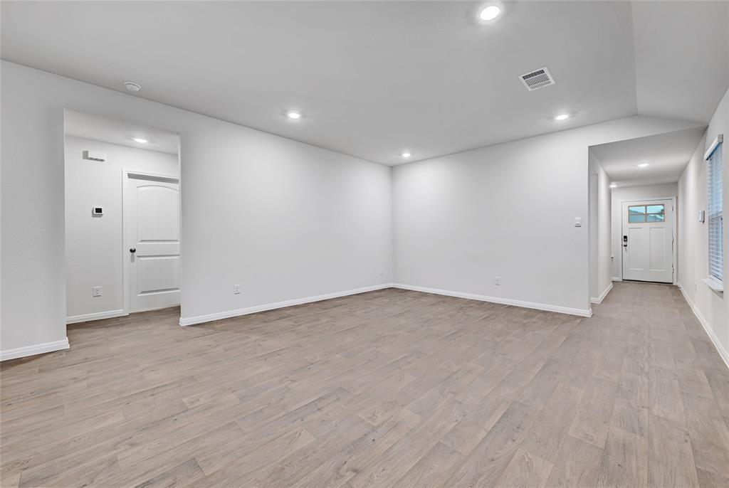 295 Evergreen Sumac LOOP