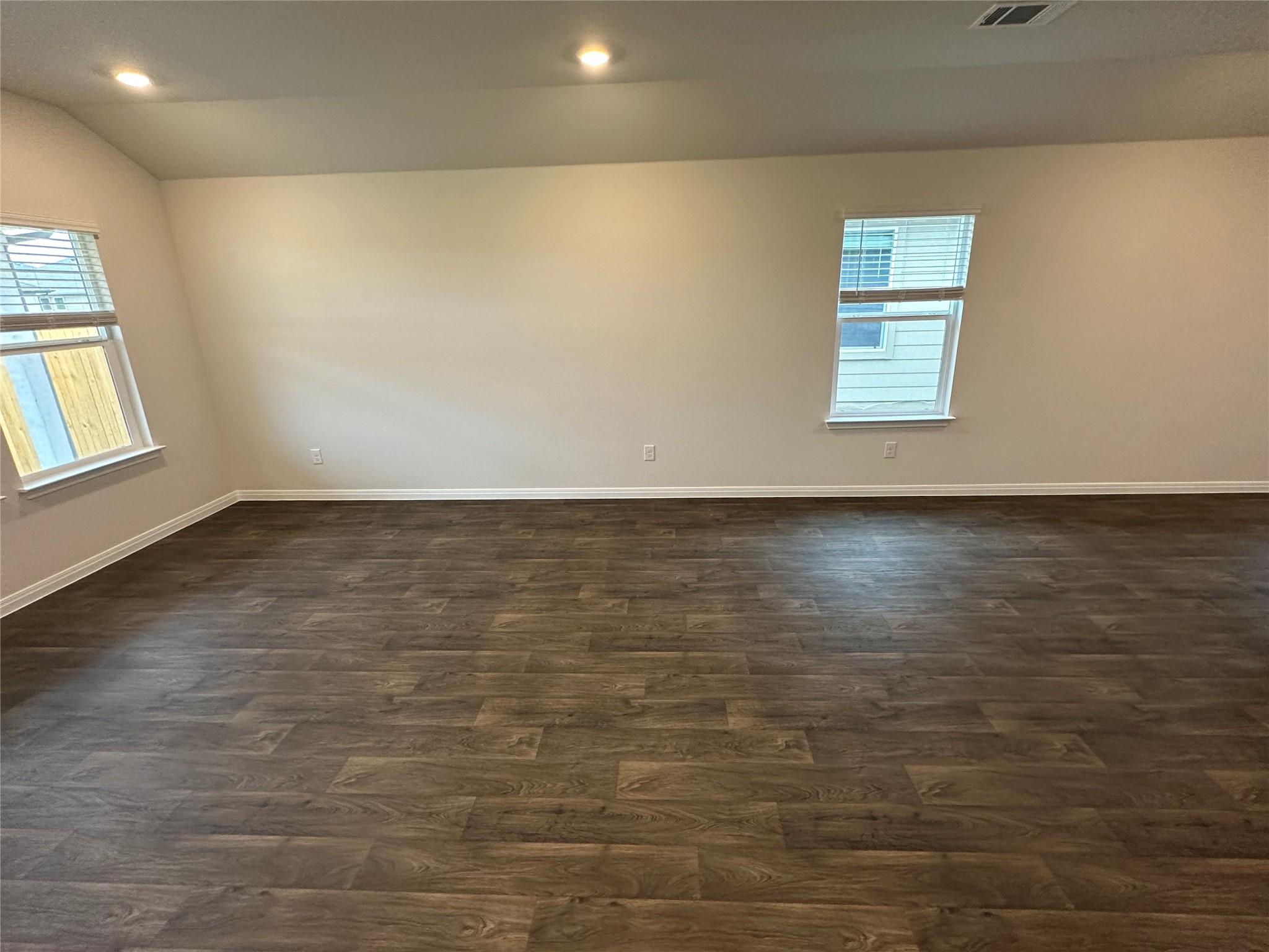 742 Globe Mallow CIR