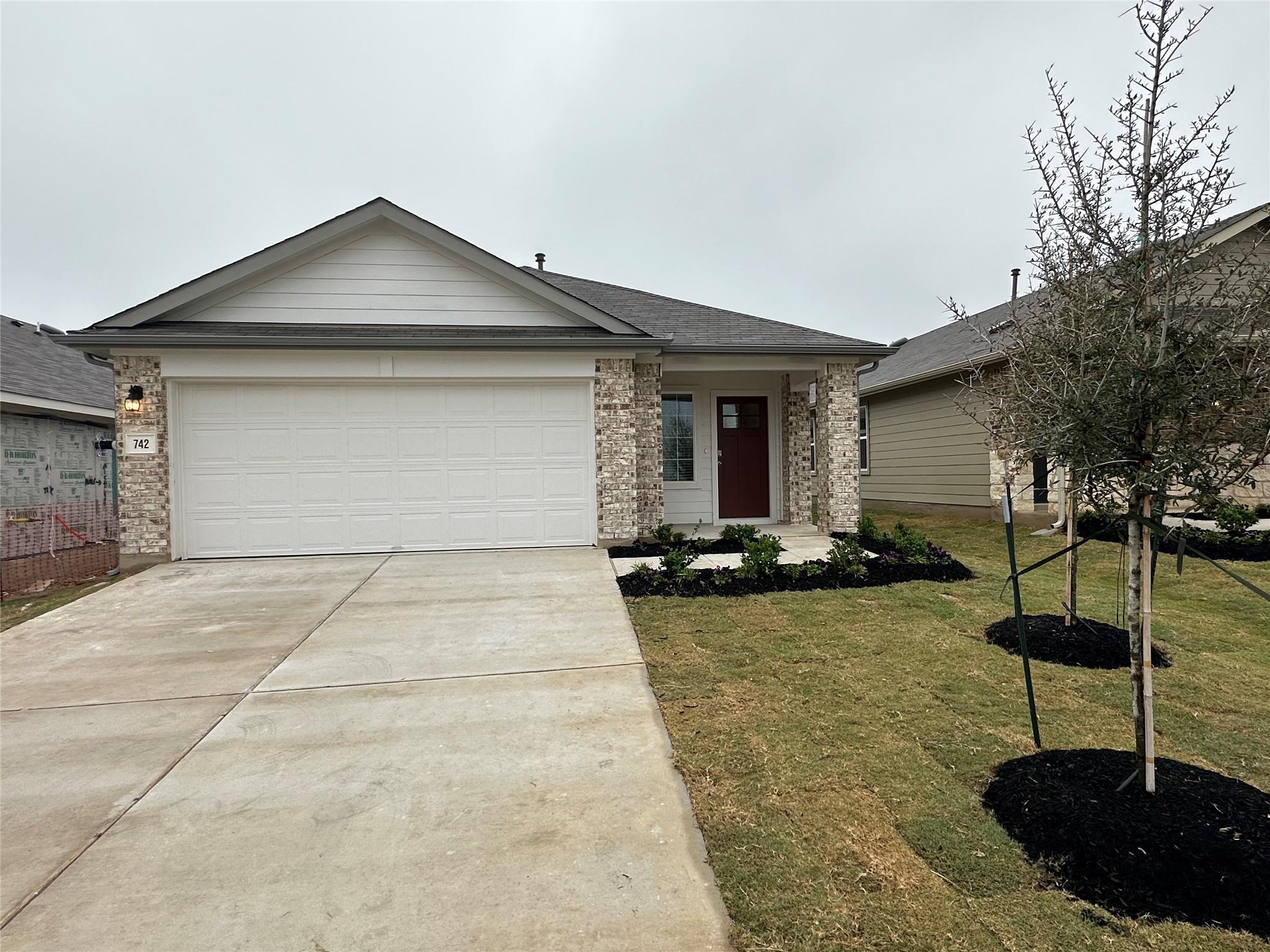 742 Globe Mallow CIR