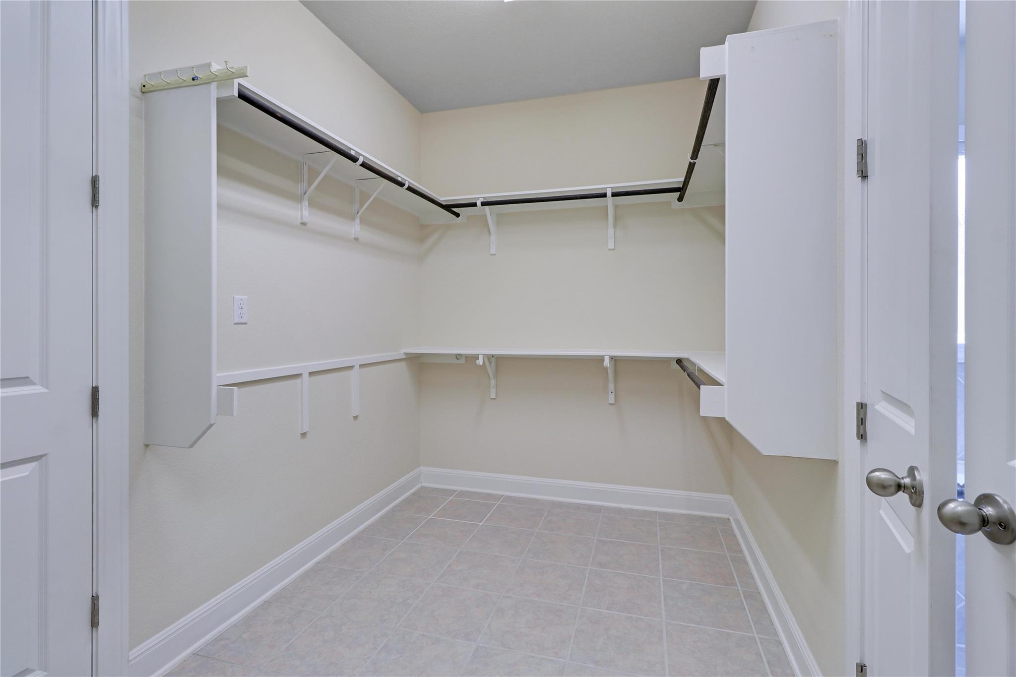3009 Silvergrass CV