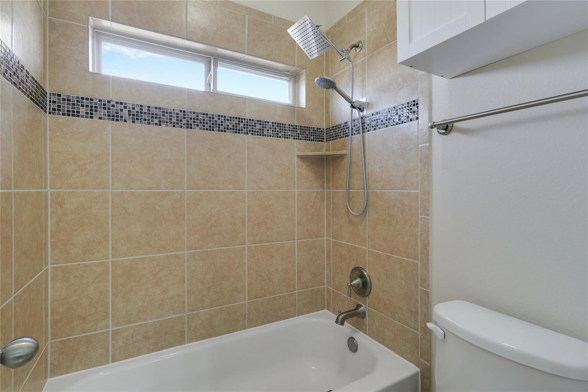 3009 Silvergrass CV
