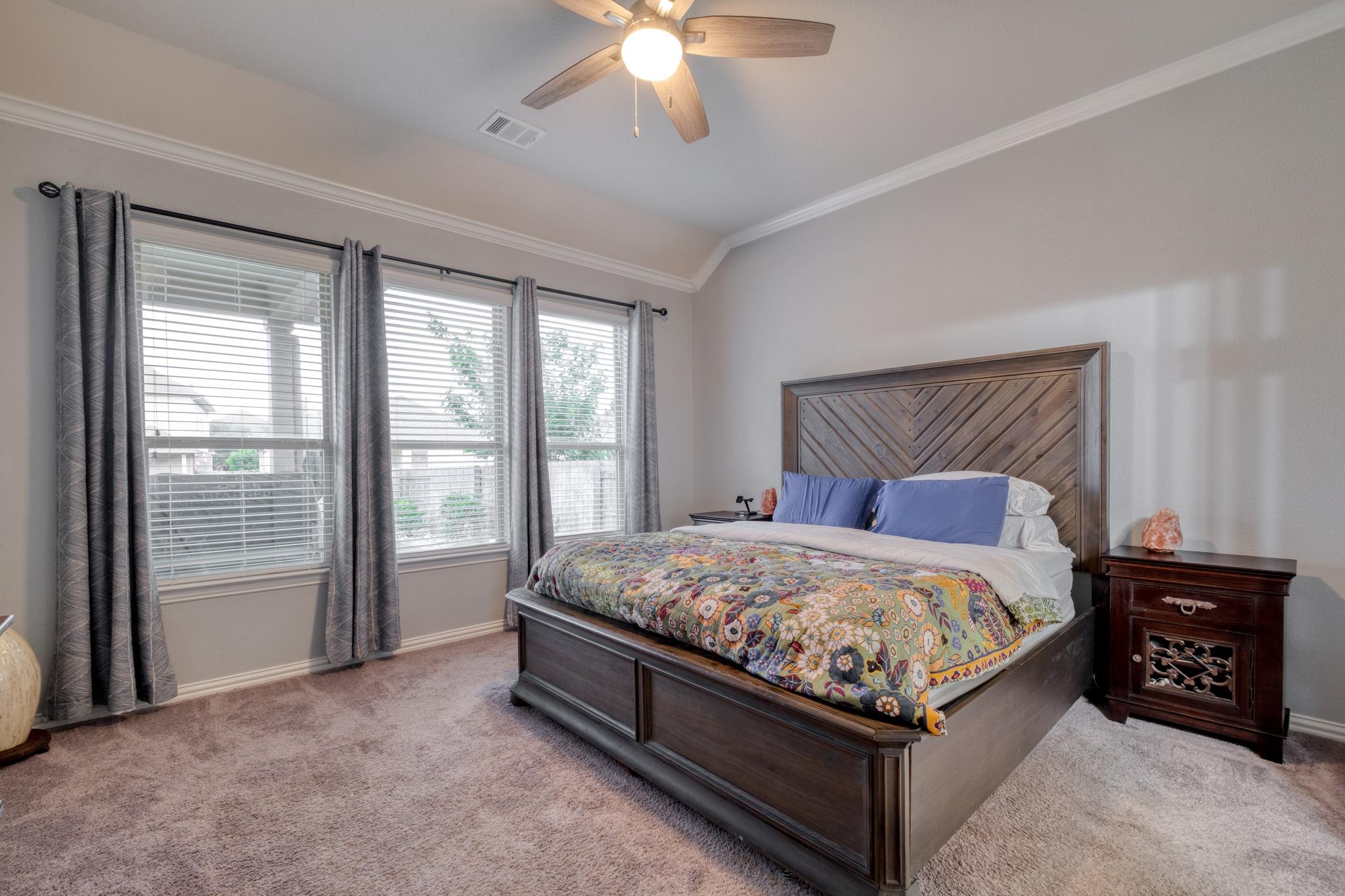 2621 Auburn Chestnut LN