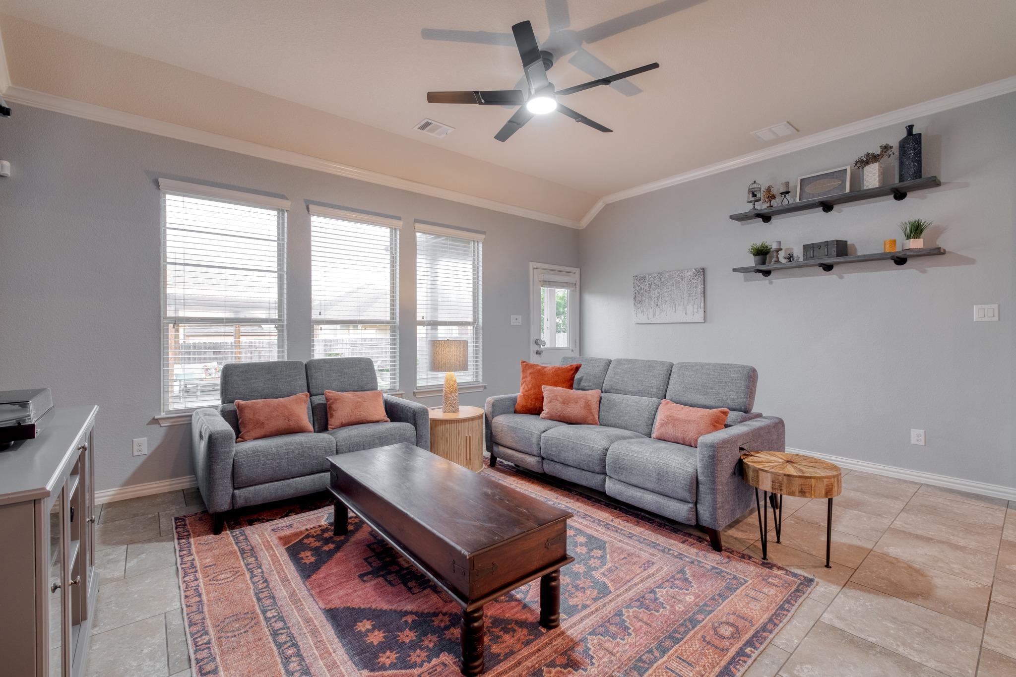 2621 Auburn Chestnut LN