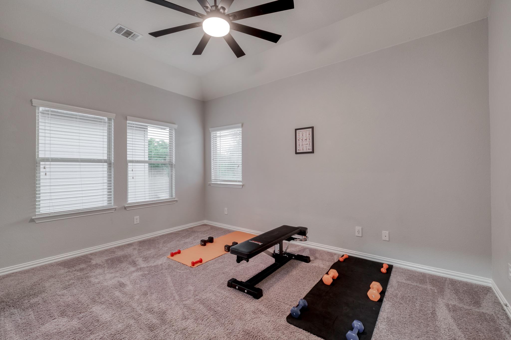 2621 Auburn Chestnut LN