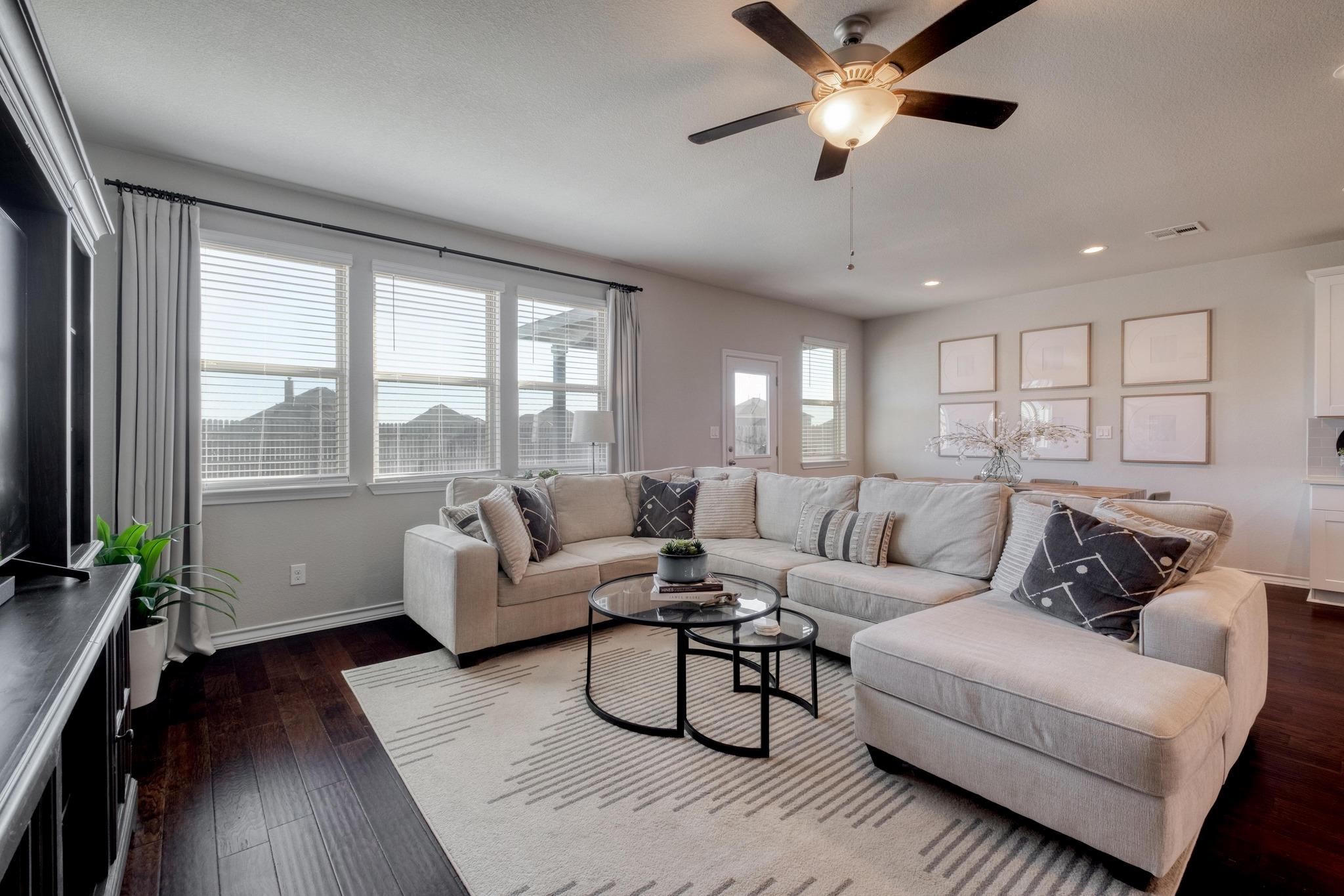 6717 Catania LOOP