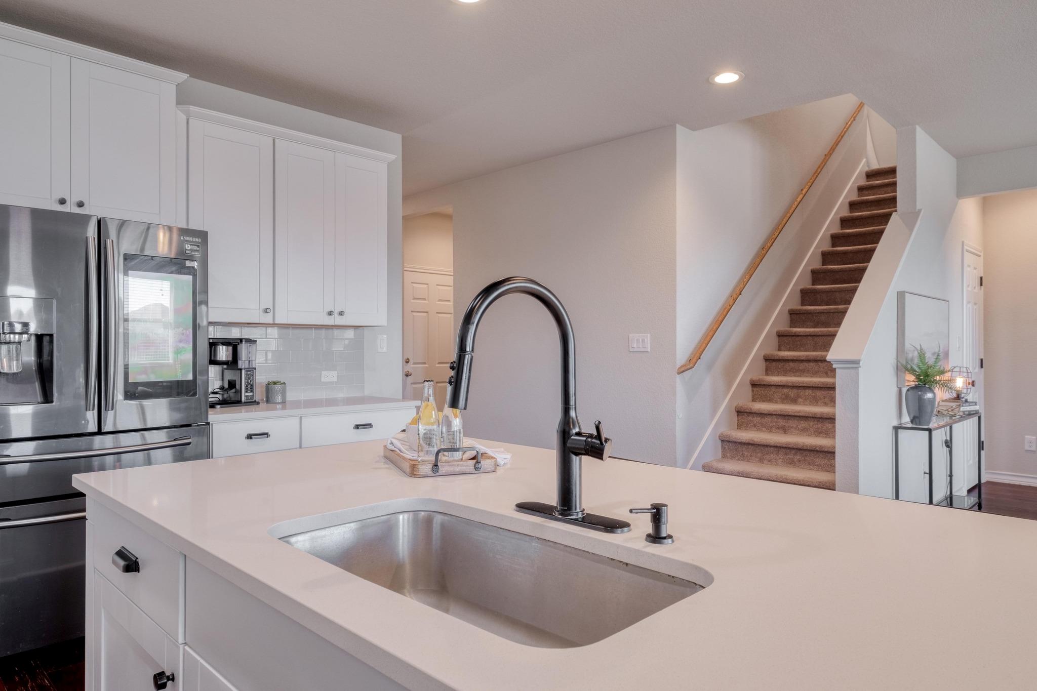 6717 Catania LOOP