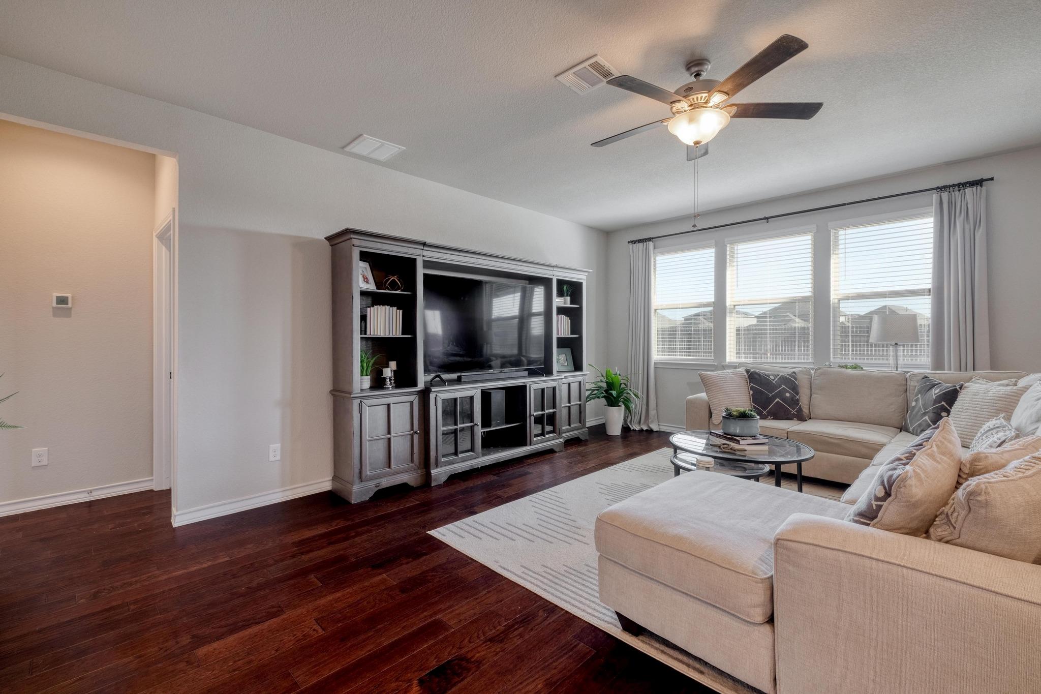 6717 Catania LOOP