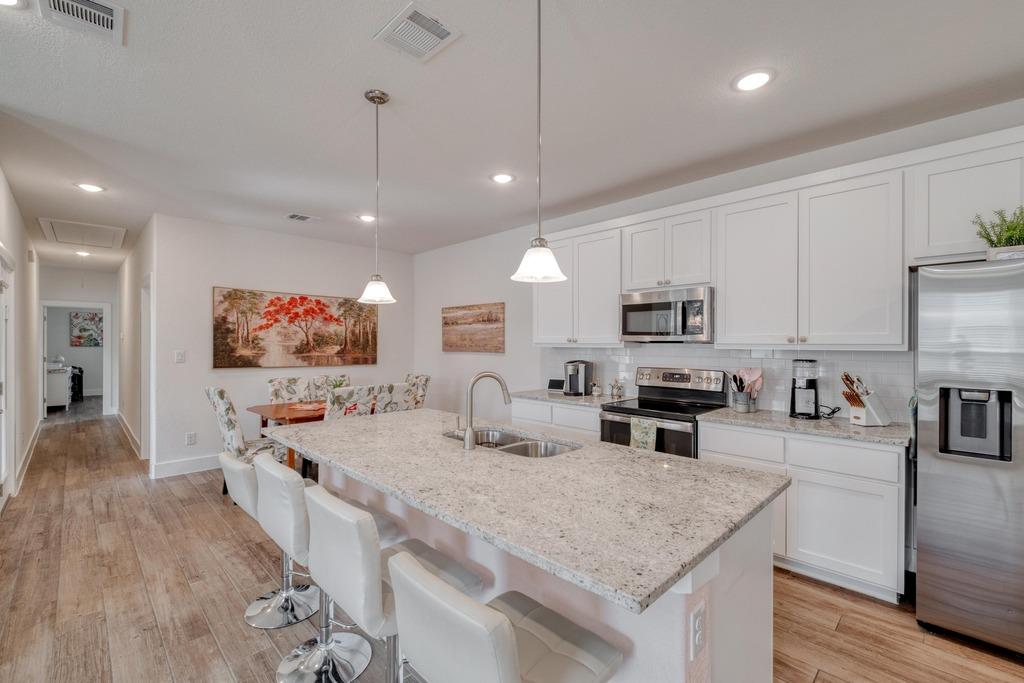 620 Parkline DR # 15A