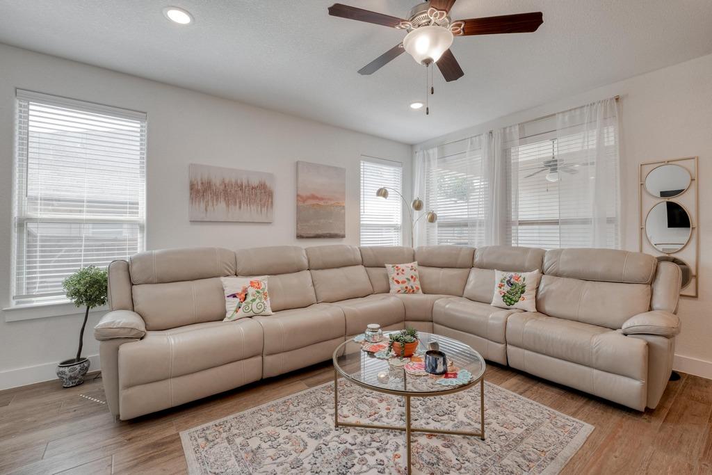 620 Parkline DR # 15A