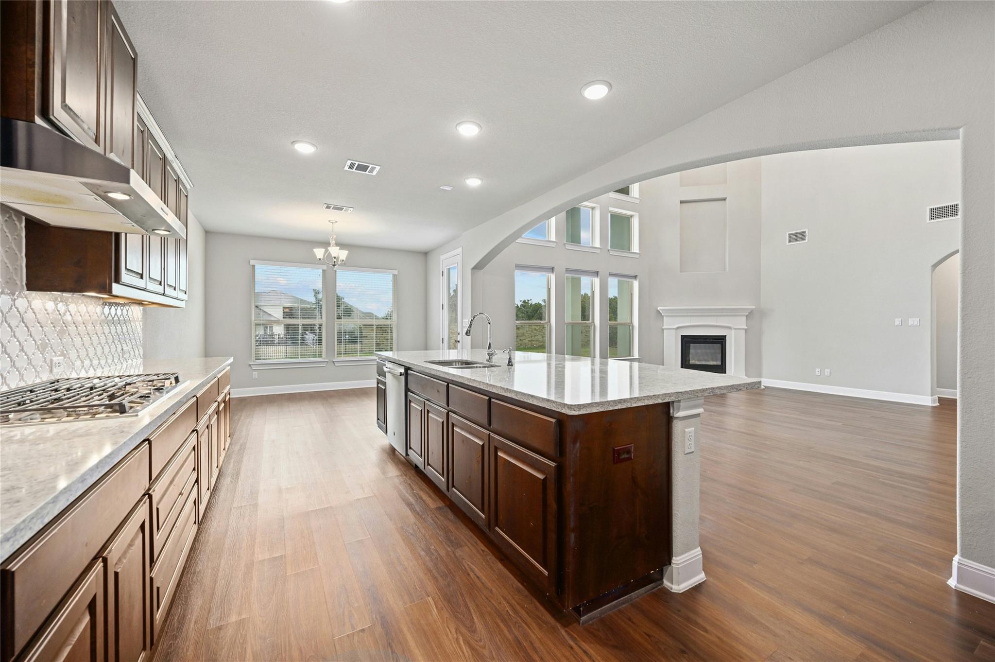 4124 Florentine RD
