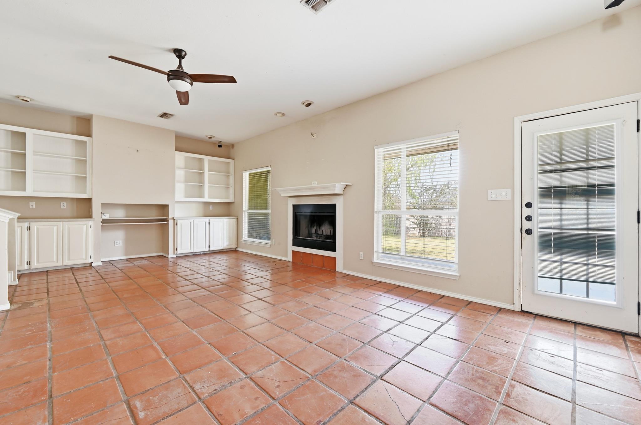 1068 Memorial CIR