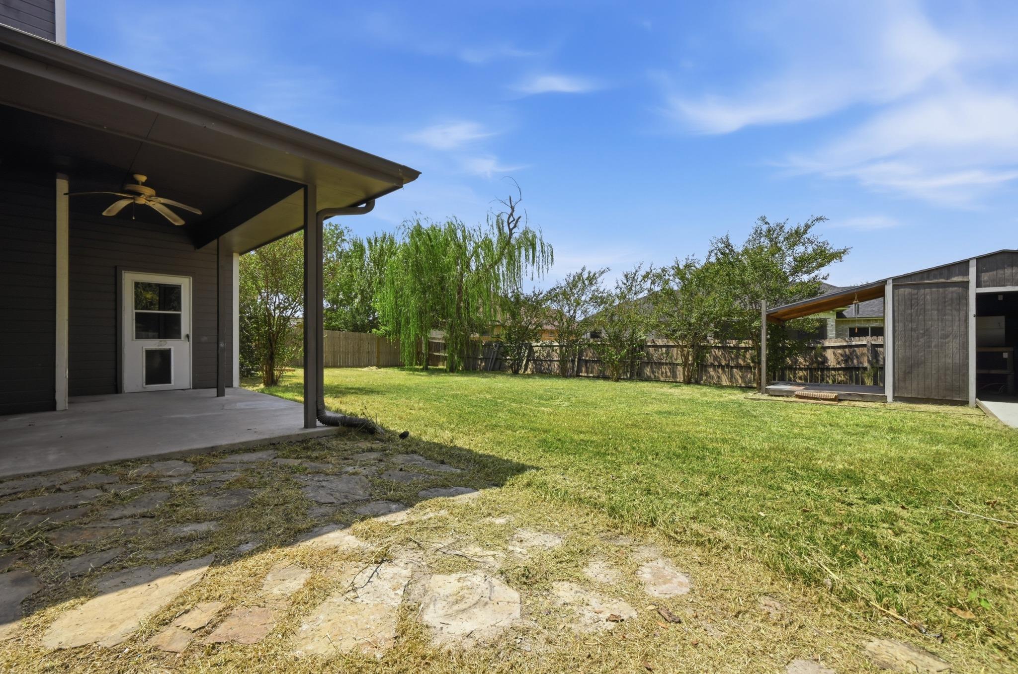 1068 Memorial CIR