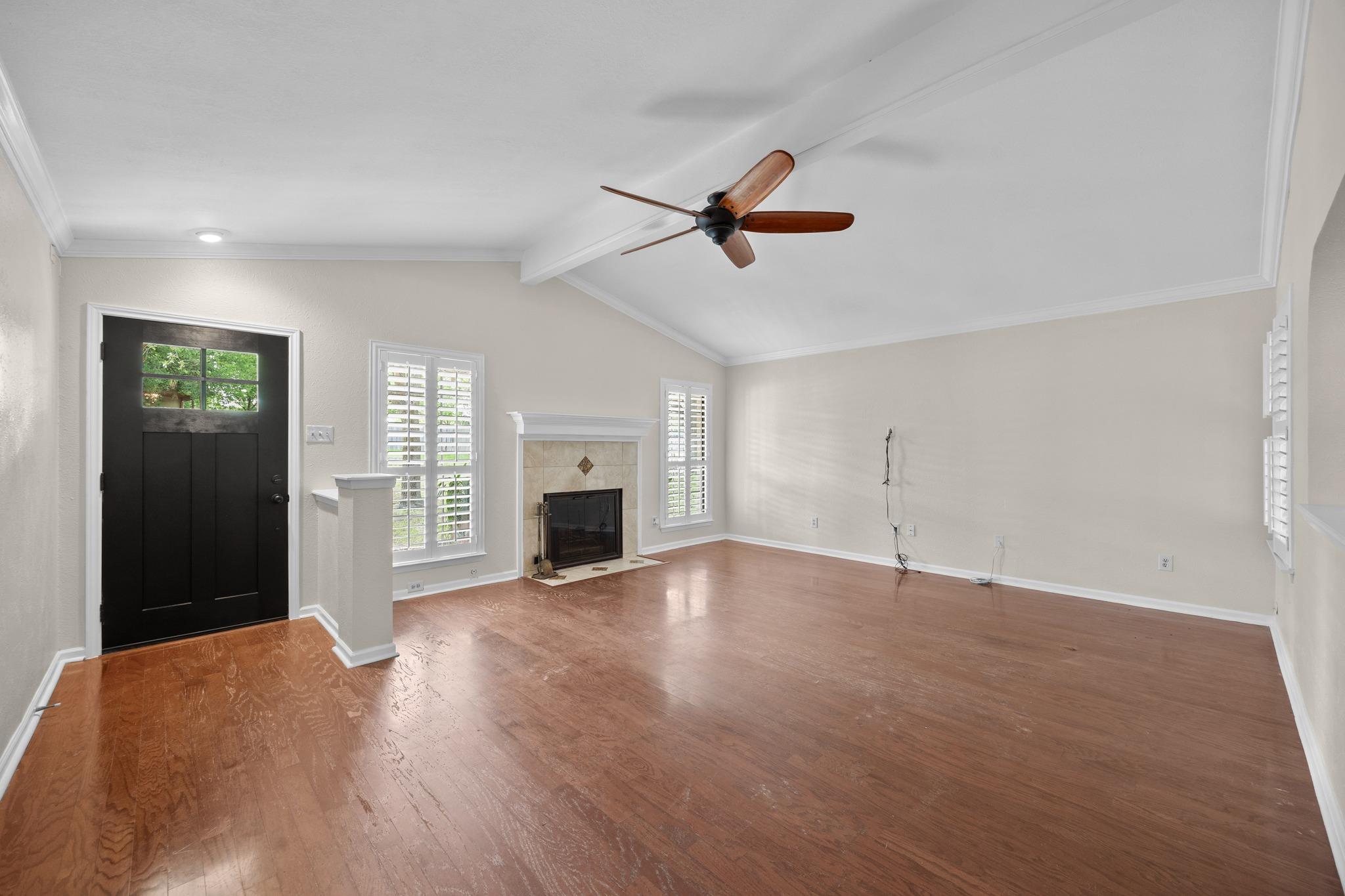 12124 Shropshire BLVD