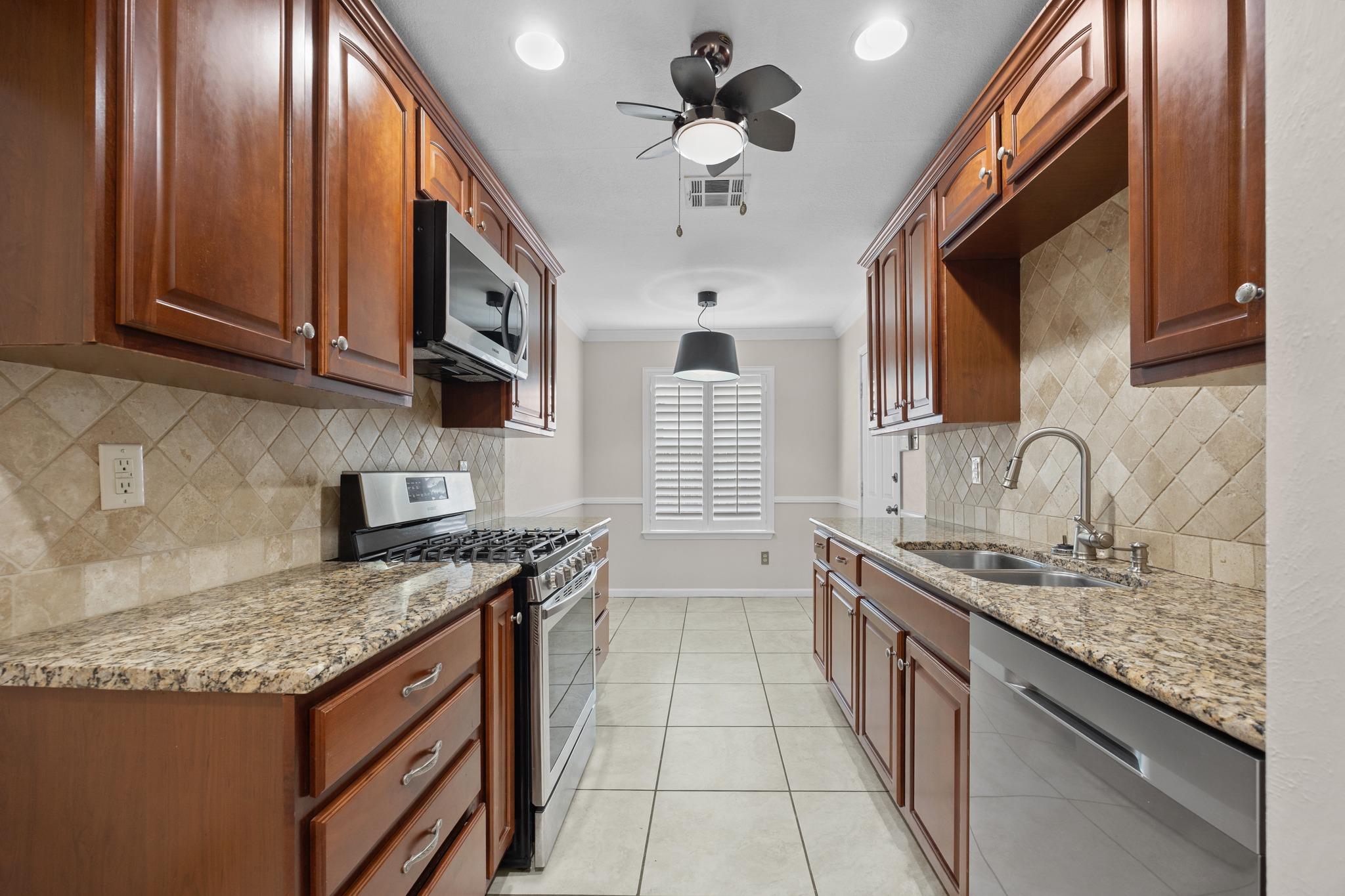 12124 Shropshire BLVD