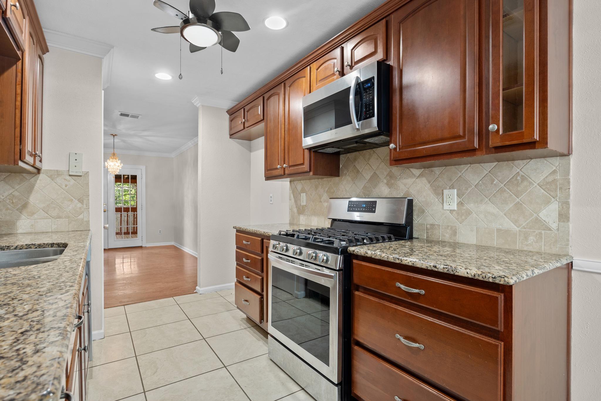 12124 Shropshire BLVD