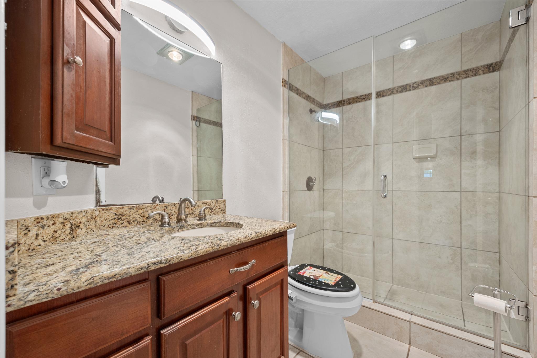 12124 Shropshire BLVD