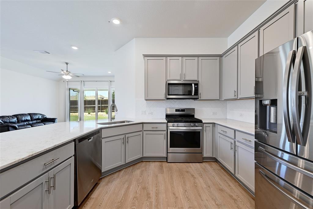 2133 Alamar WALK