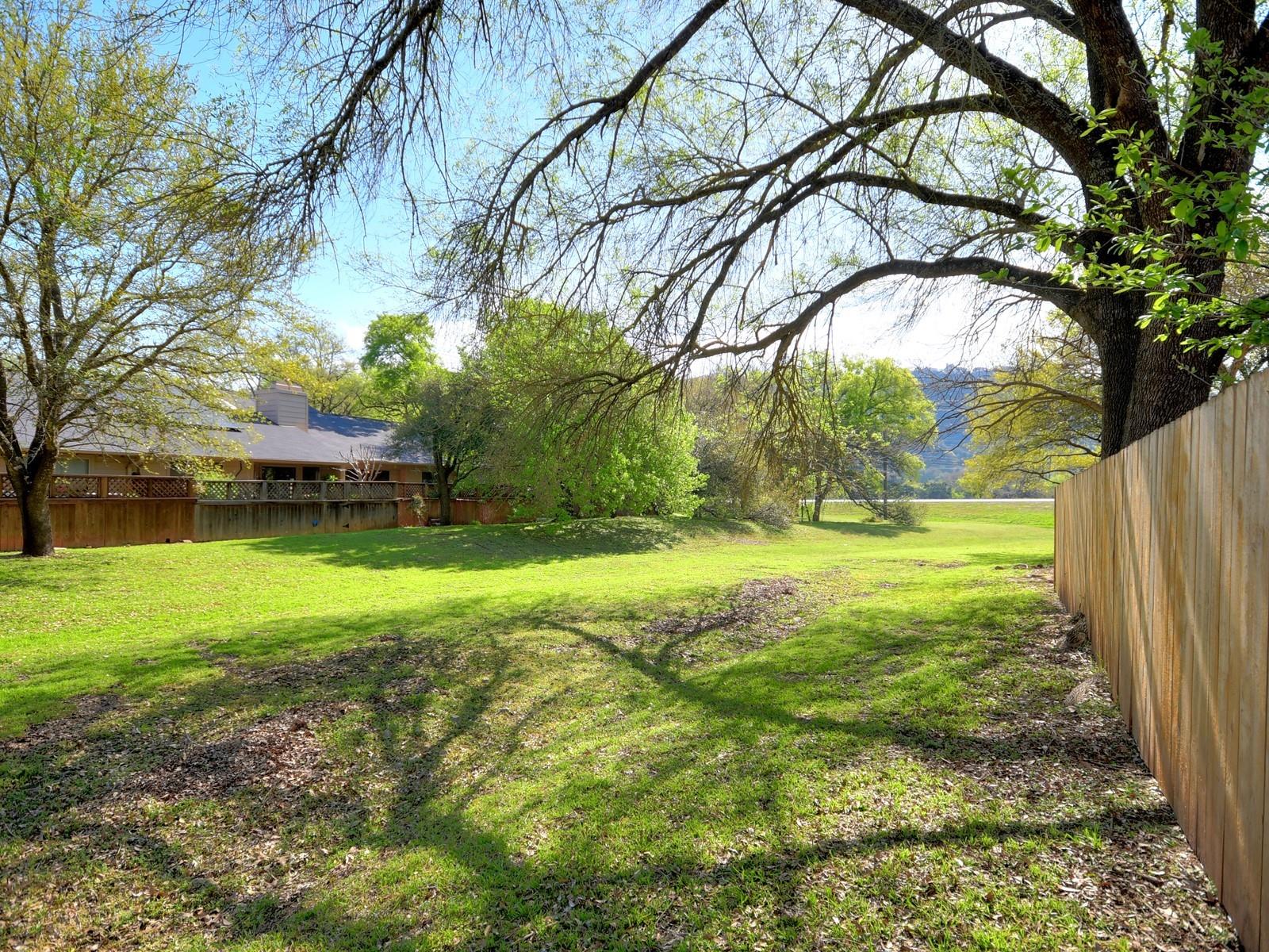 6004 Gardenridge HOLW