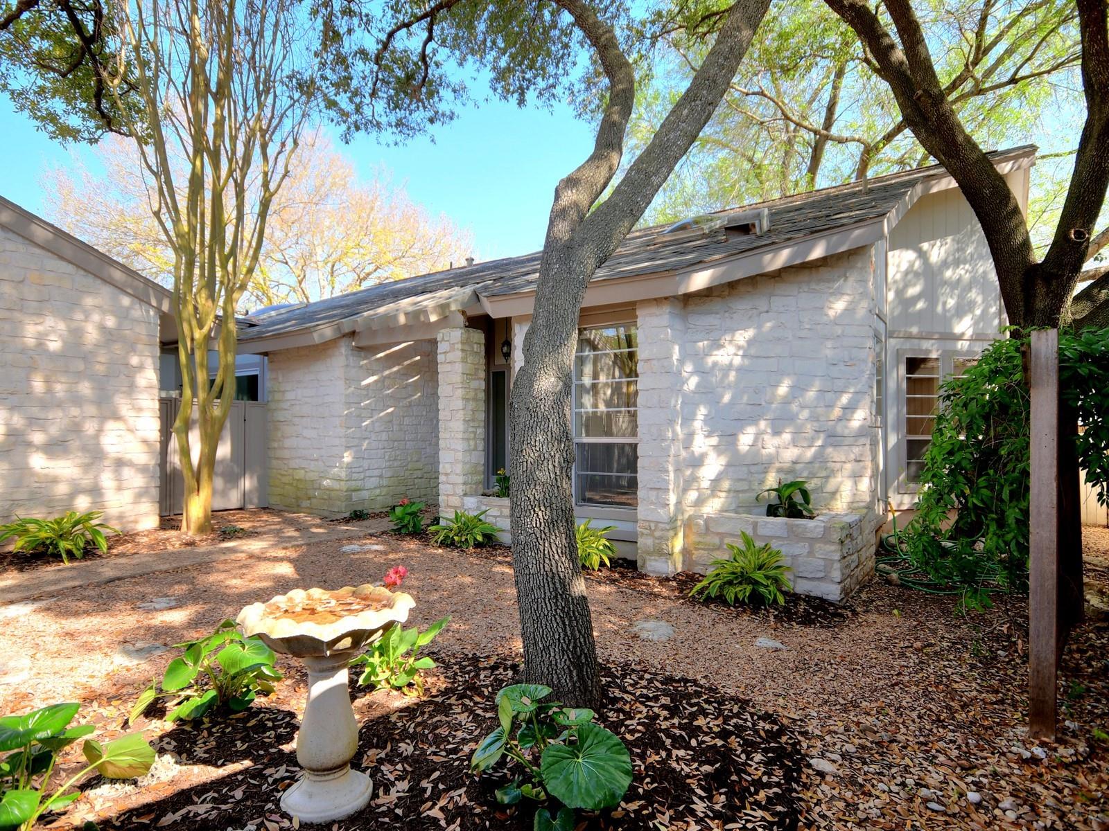 6004 Gardenridge HOLW