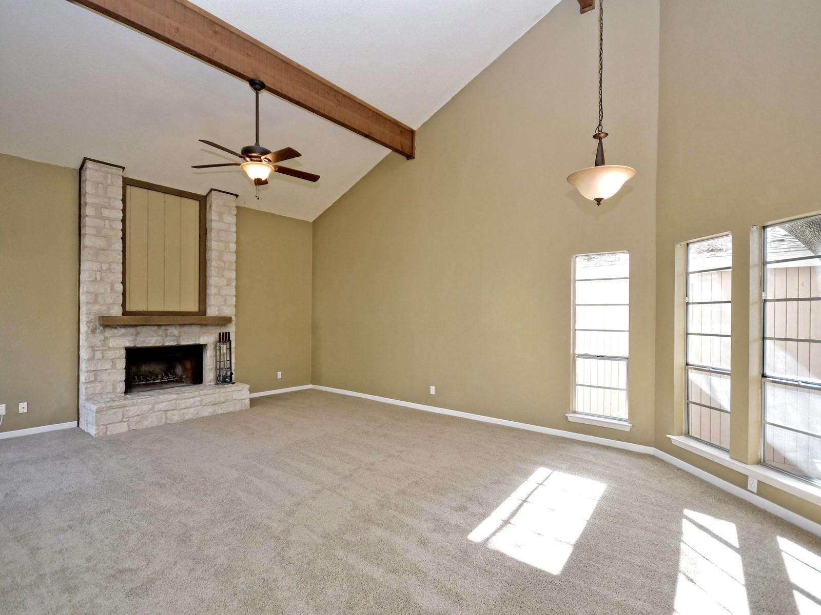 6004 Gardenridge HOLW