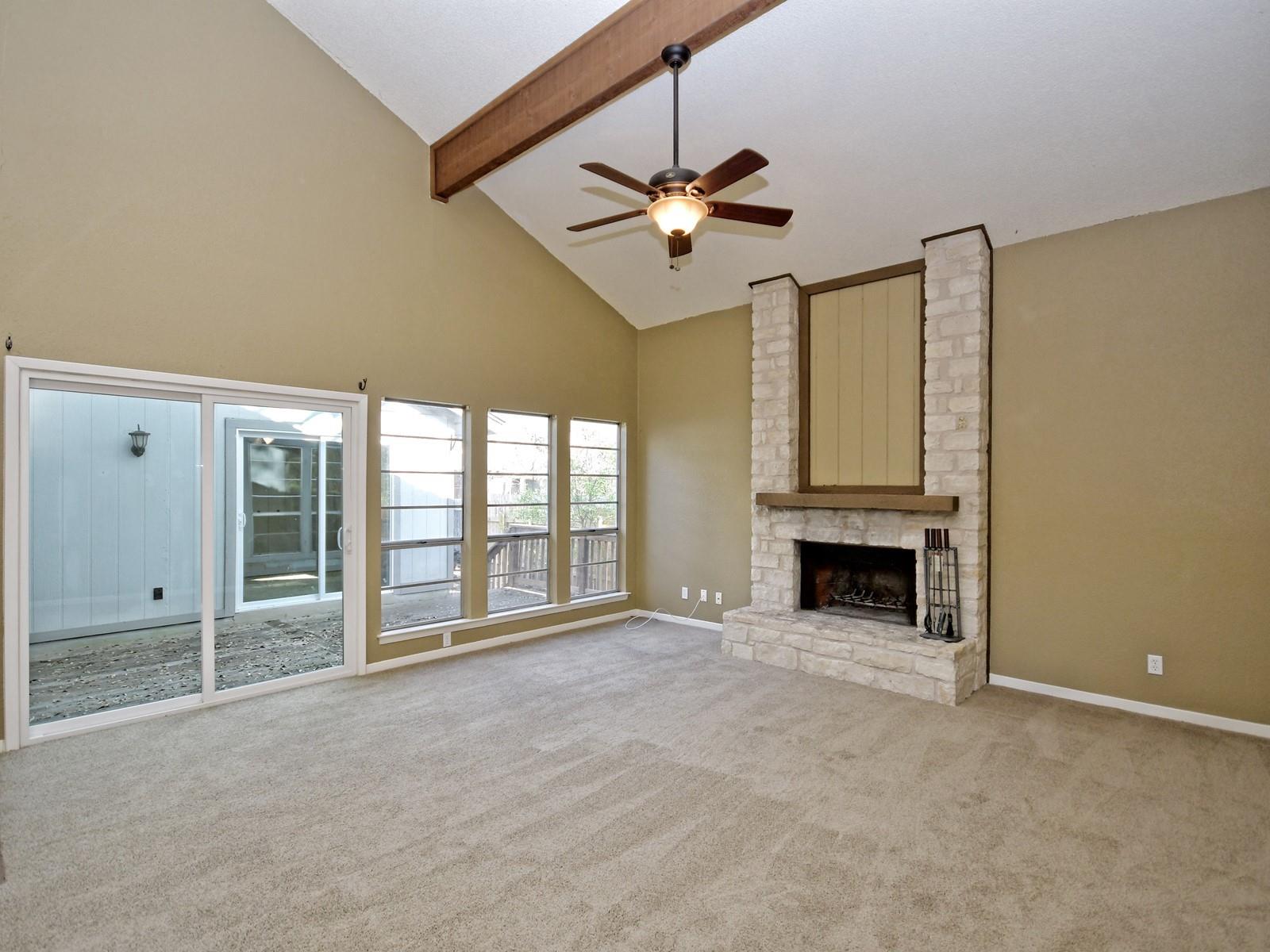 6004 Gardenridge HOLW