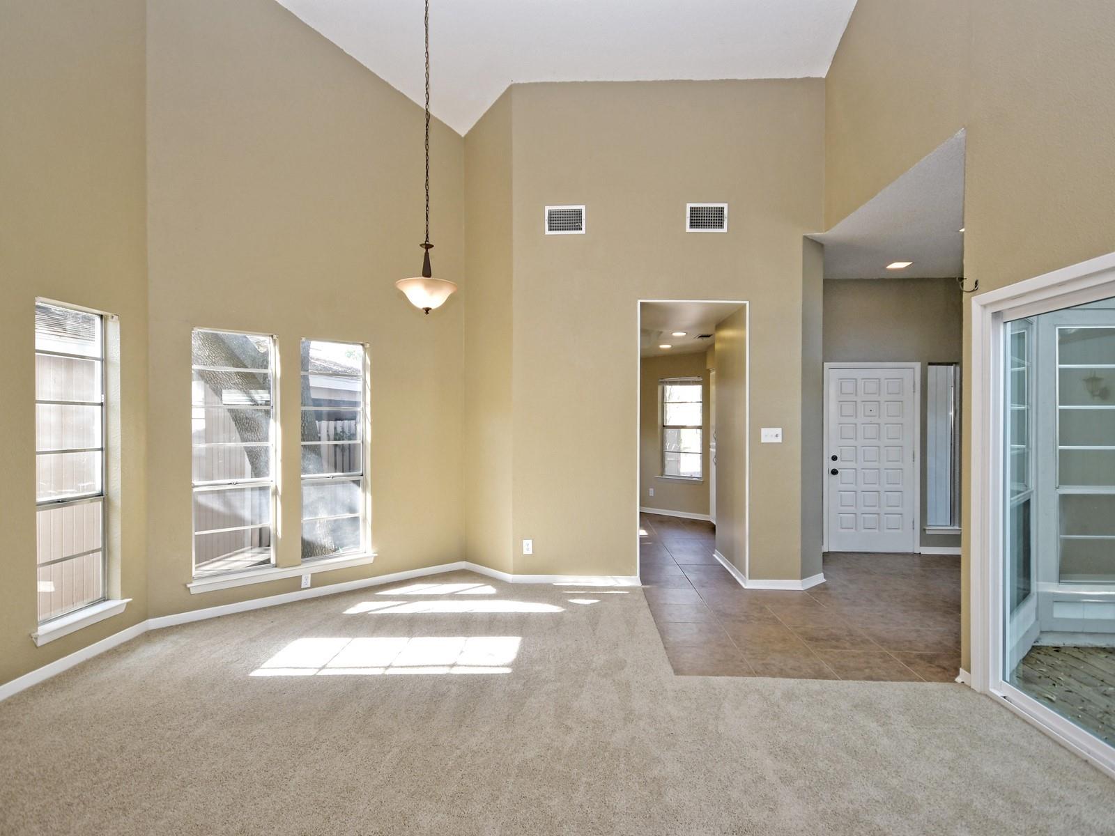 6004 Gardenridge HOLW