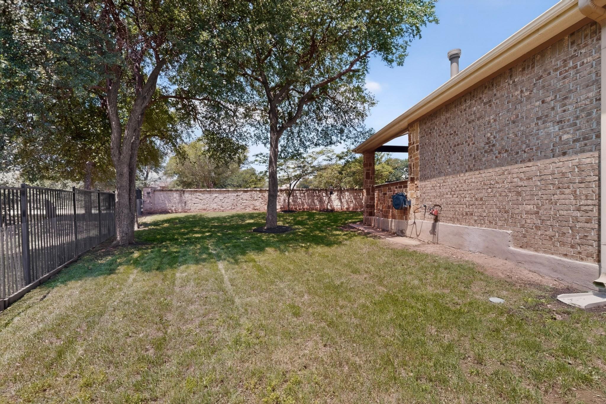 13900 Tyburn TRL