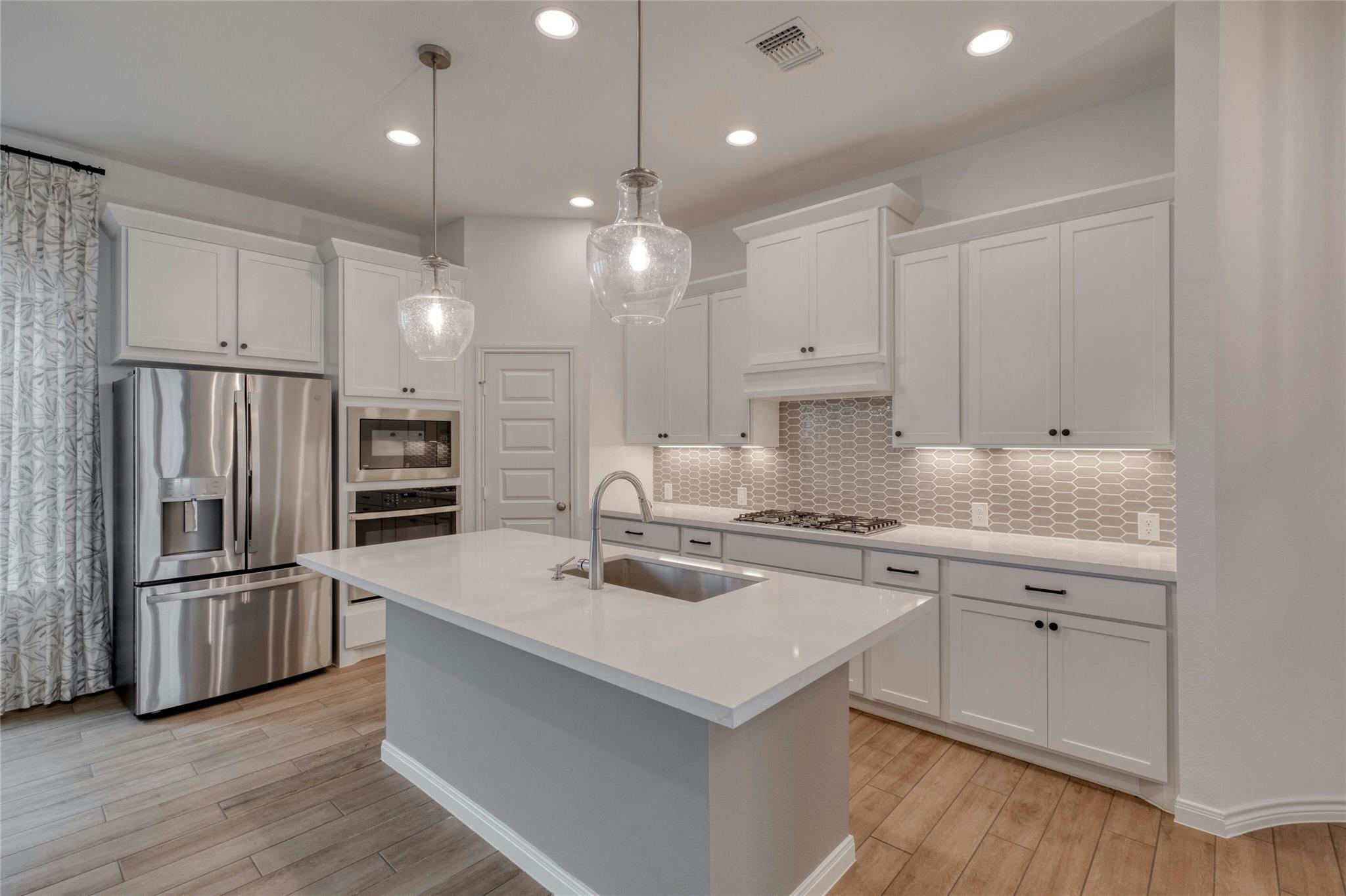 305 Langhorne BND