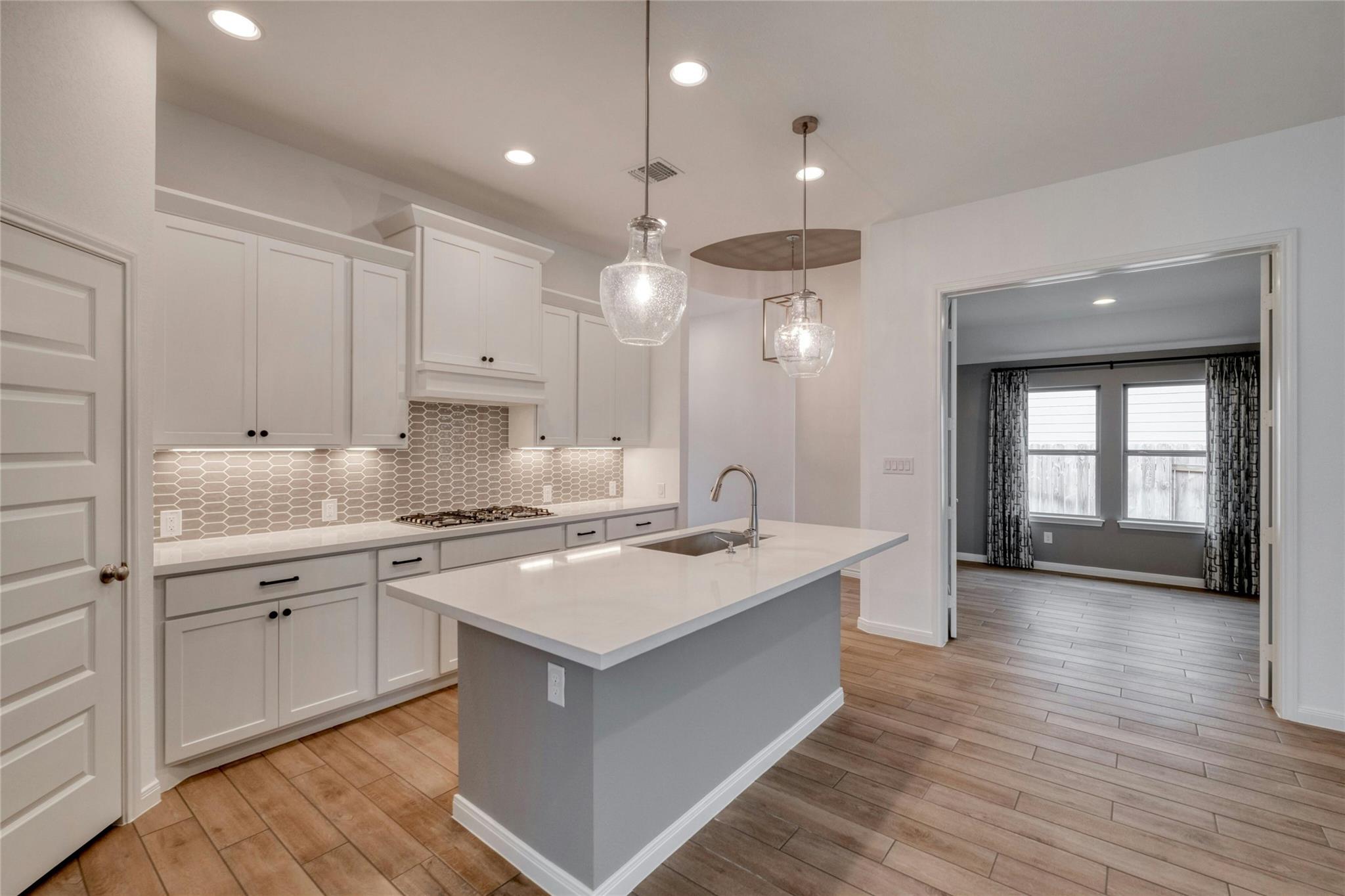 305 Langhorne BND