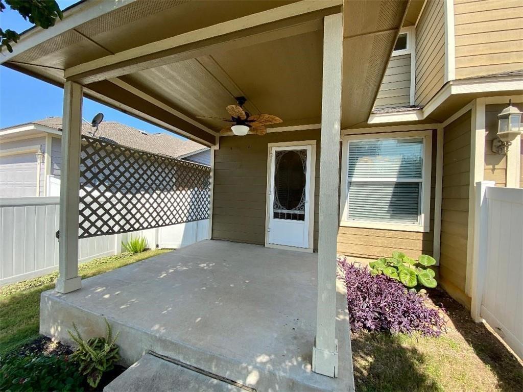 606 Alamo Plaza DR