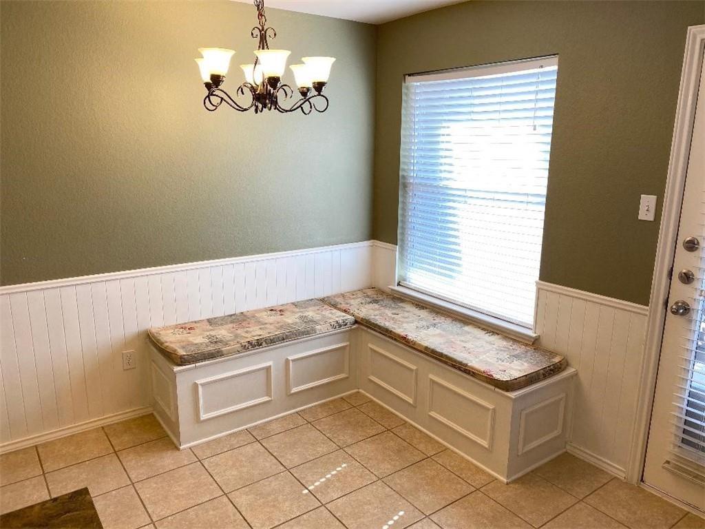 606 Alamo Plaza DR